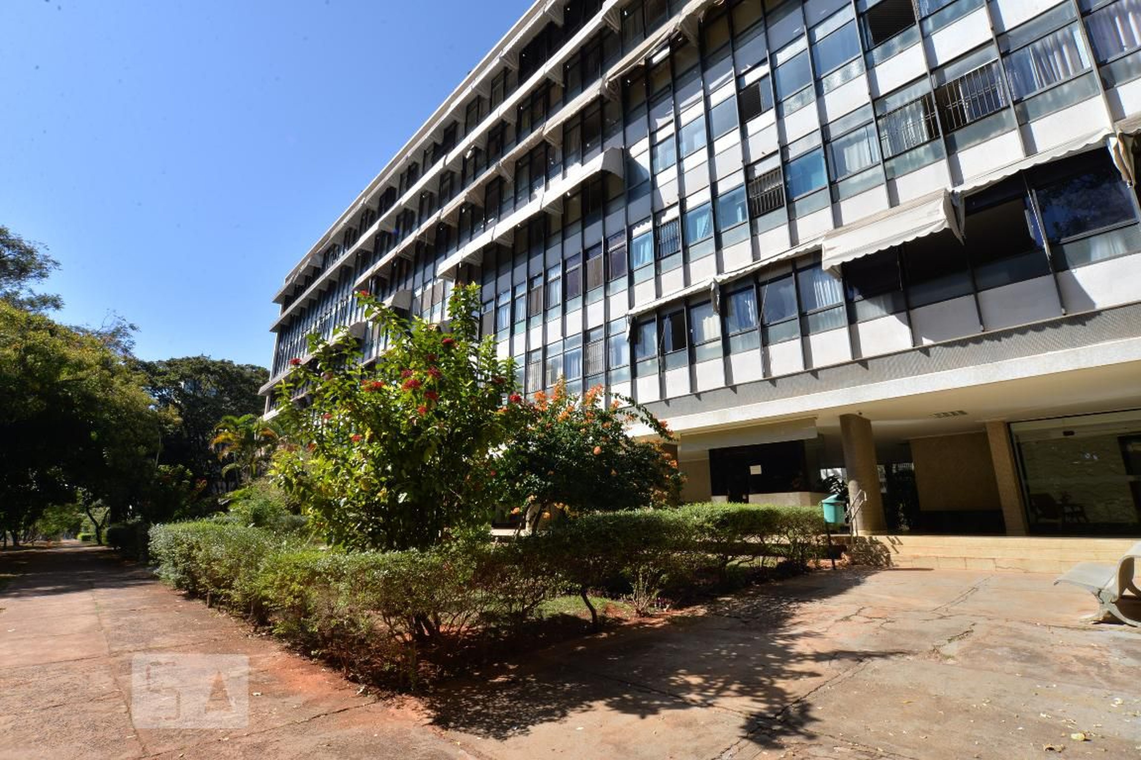 Fachada Condomínio Sqn 108