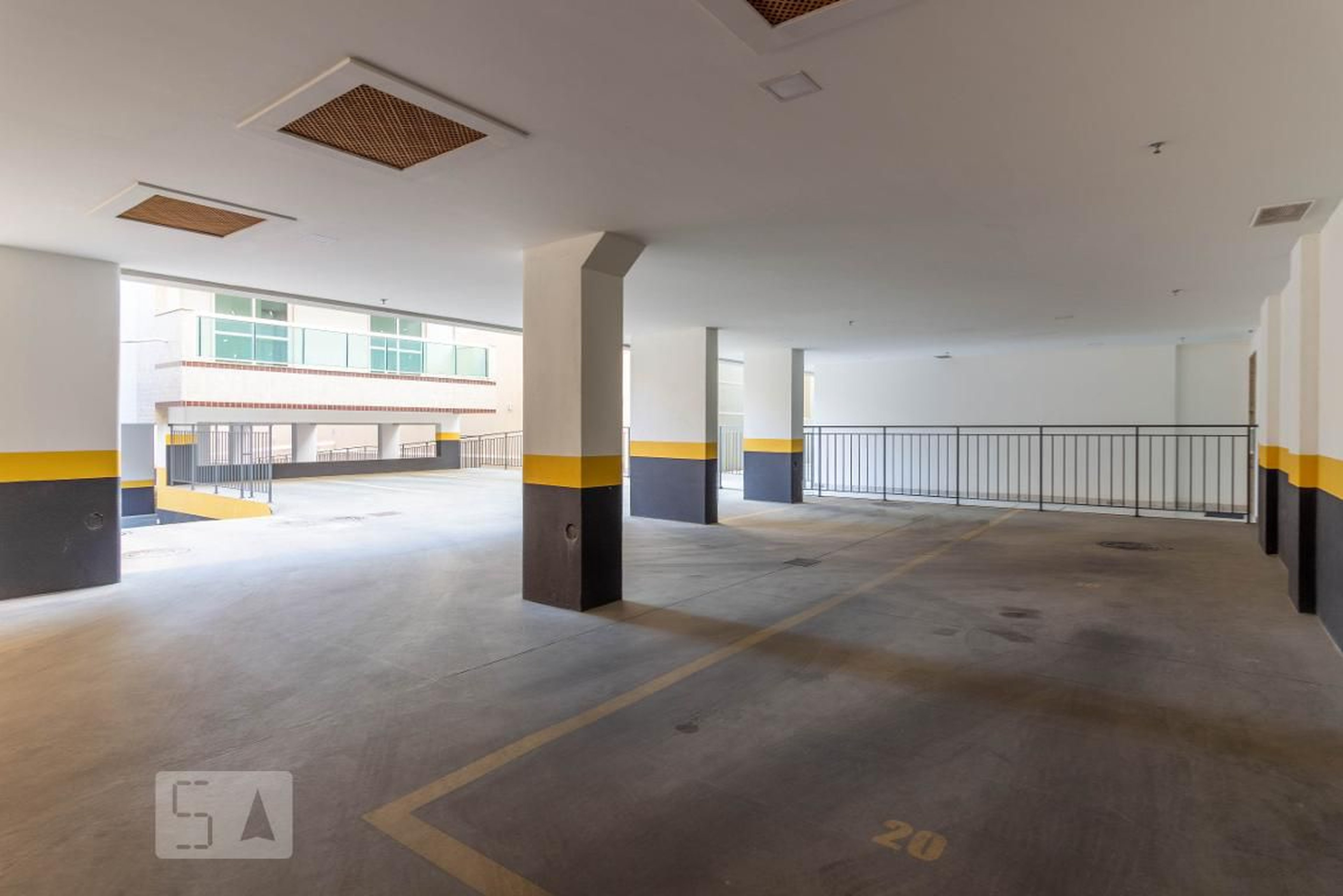 Estacionamento - Vilage dos Pássaros