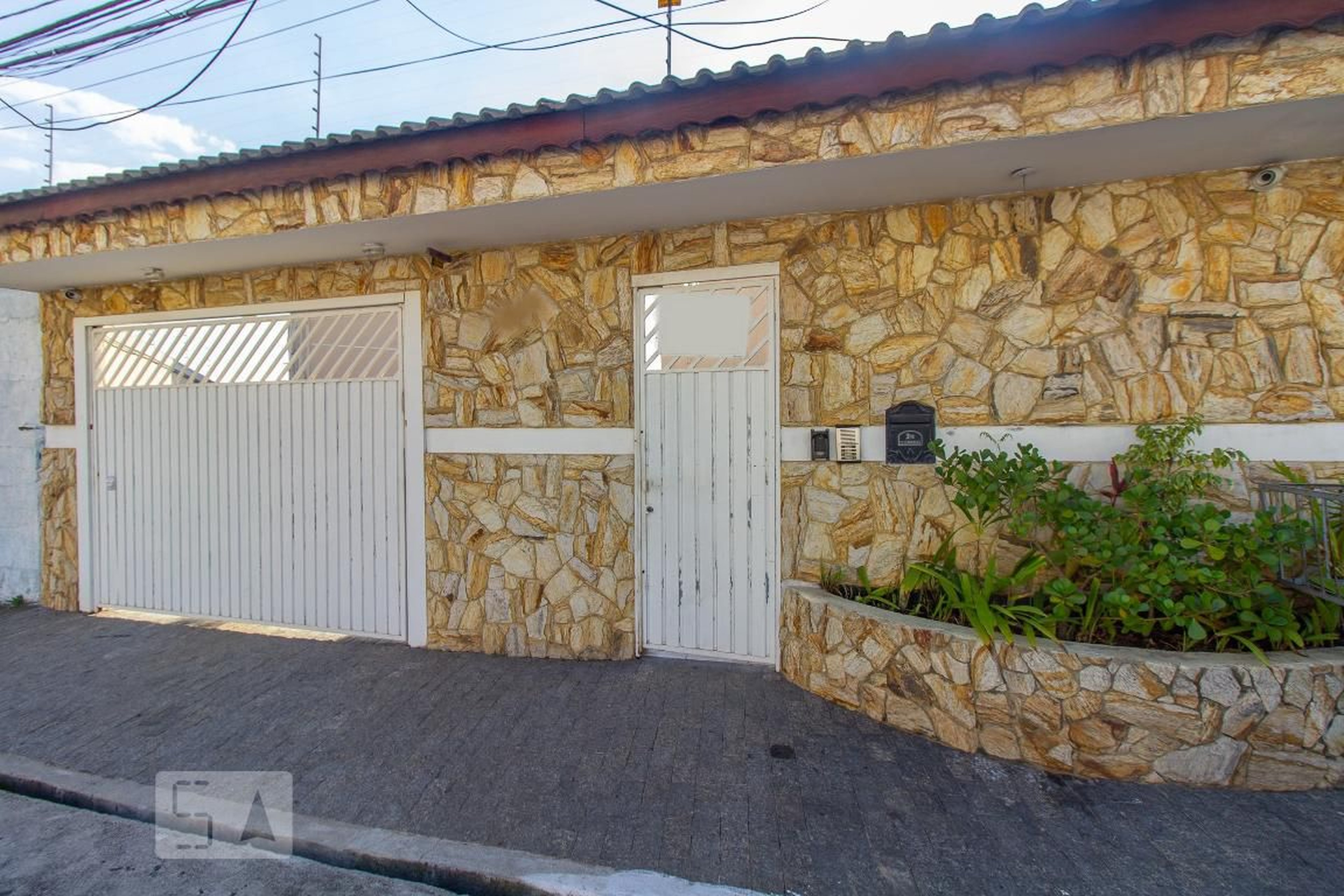 Fachada Condomínio em Rua Capitão José Leite, 326