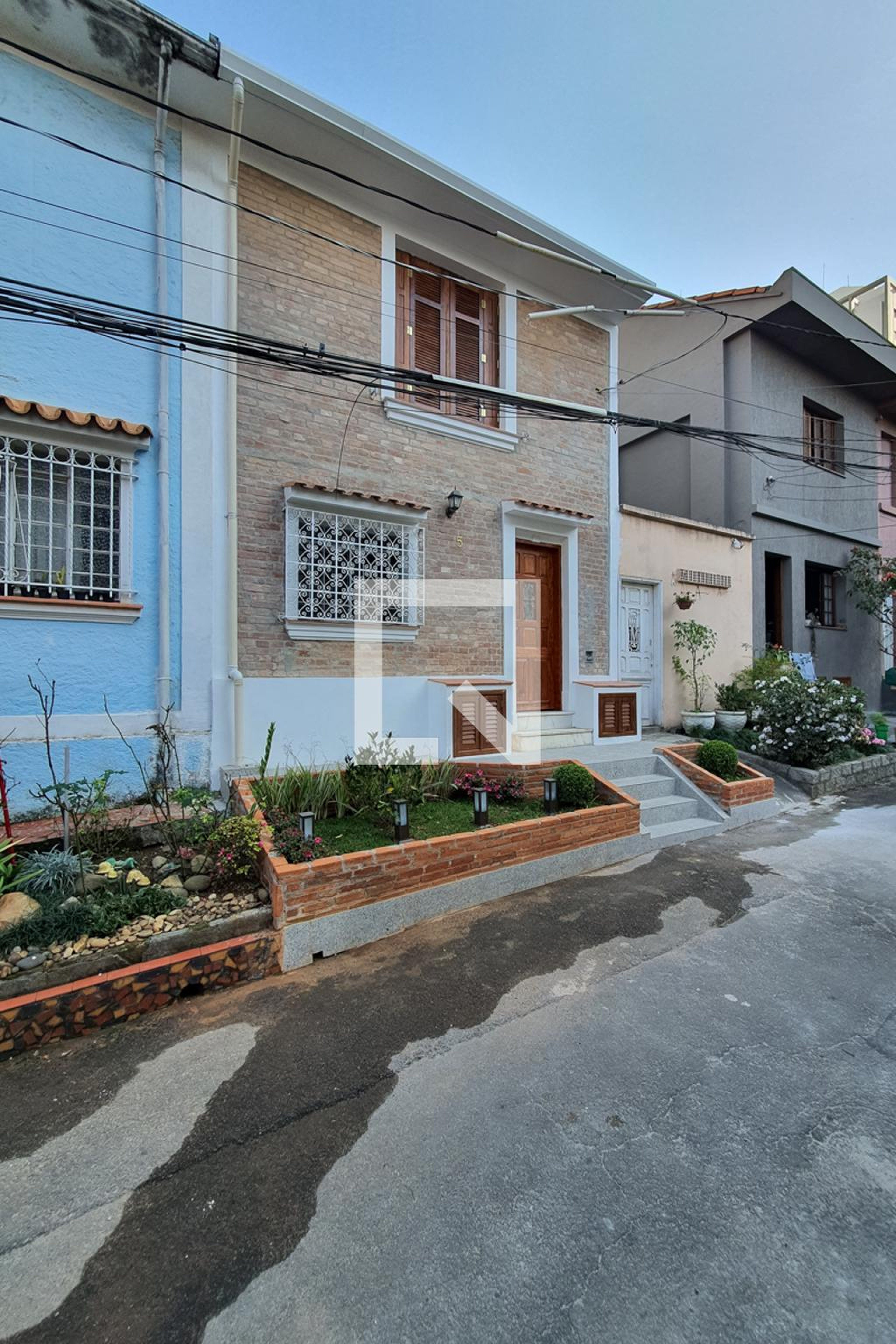 Fachada Condomínio em Rua Conde de Irajá, 271