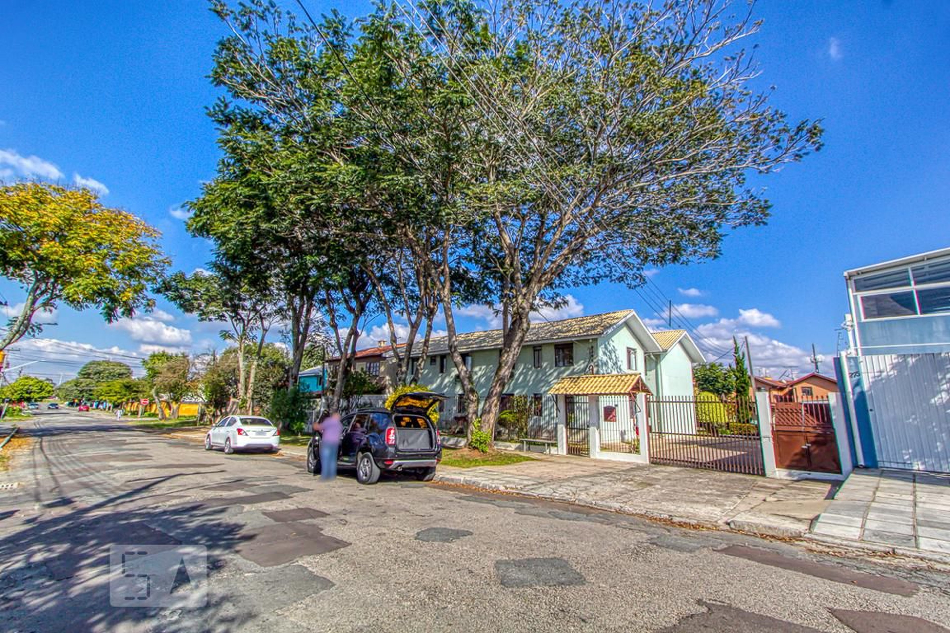 Fachada Condomínio em Rua Clávio Molinari, 1298