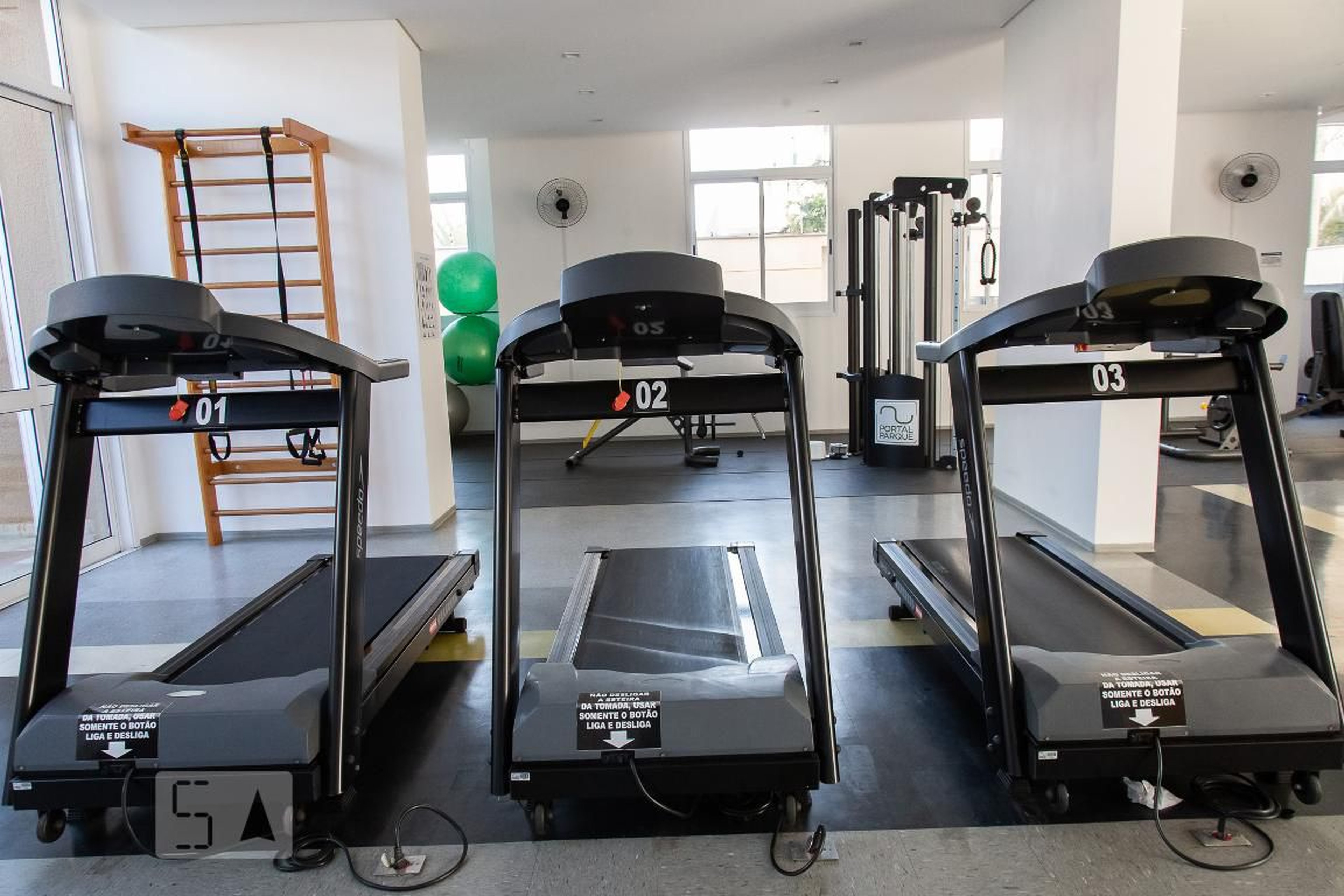 Academia - Portal do Parque