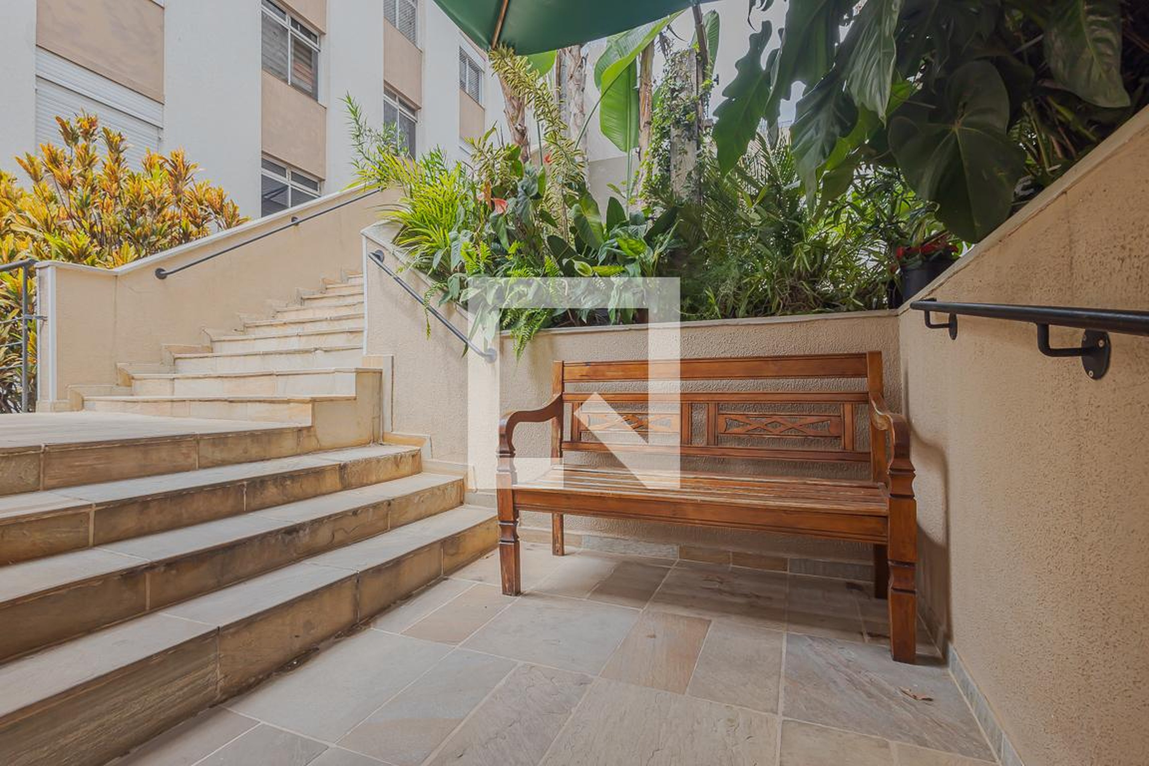 Entrada - Capote Valente