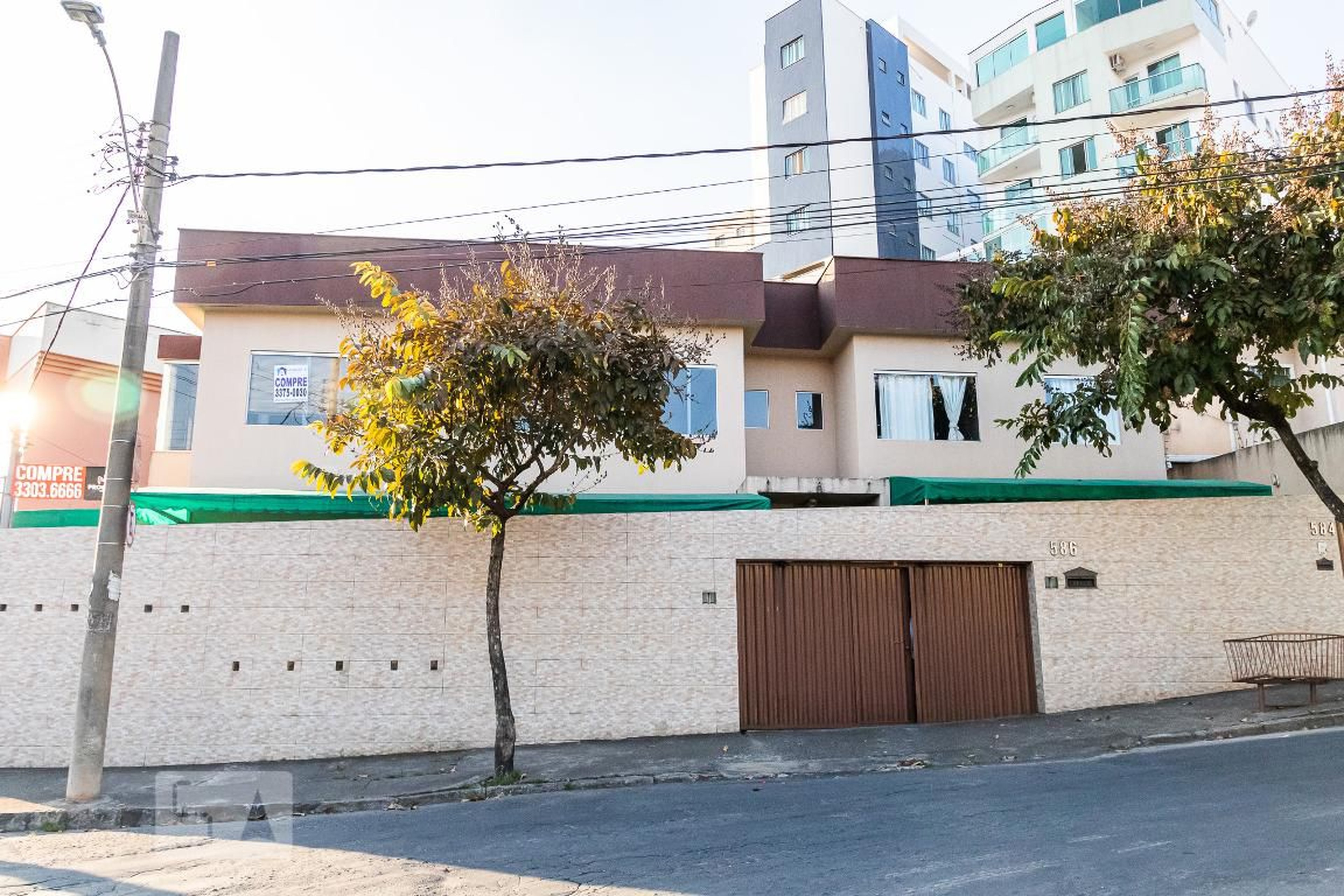 Fachada Condomínio em Rua Galileu, 586