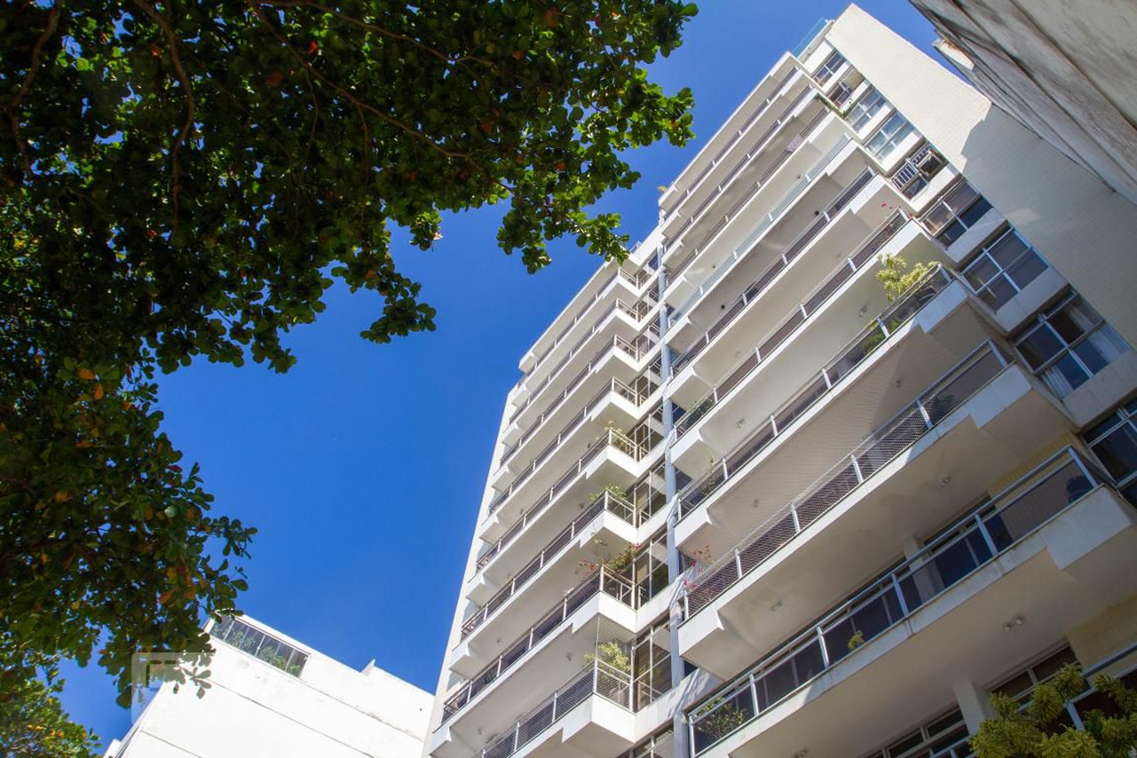 Fachada do Prédio Edifício Maison Du Jardim