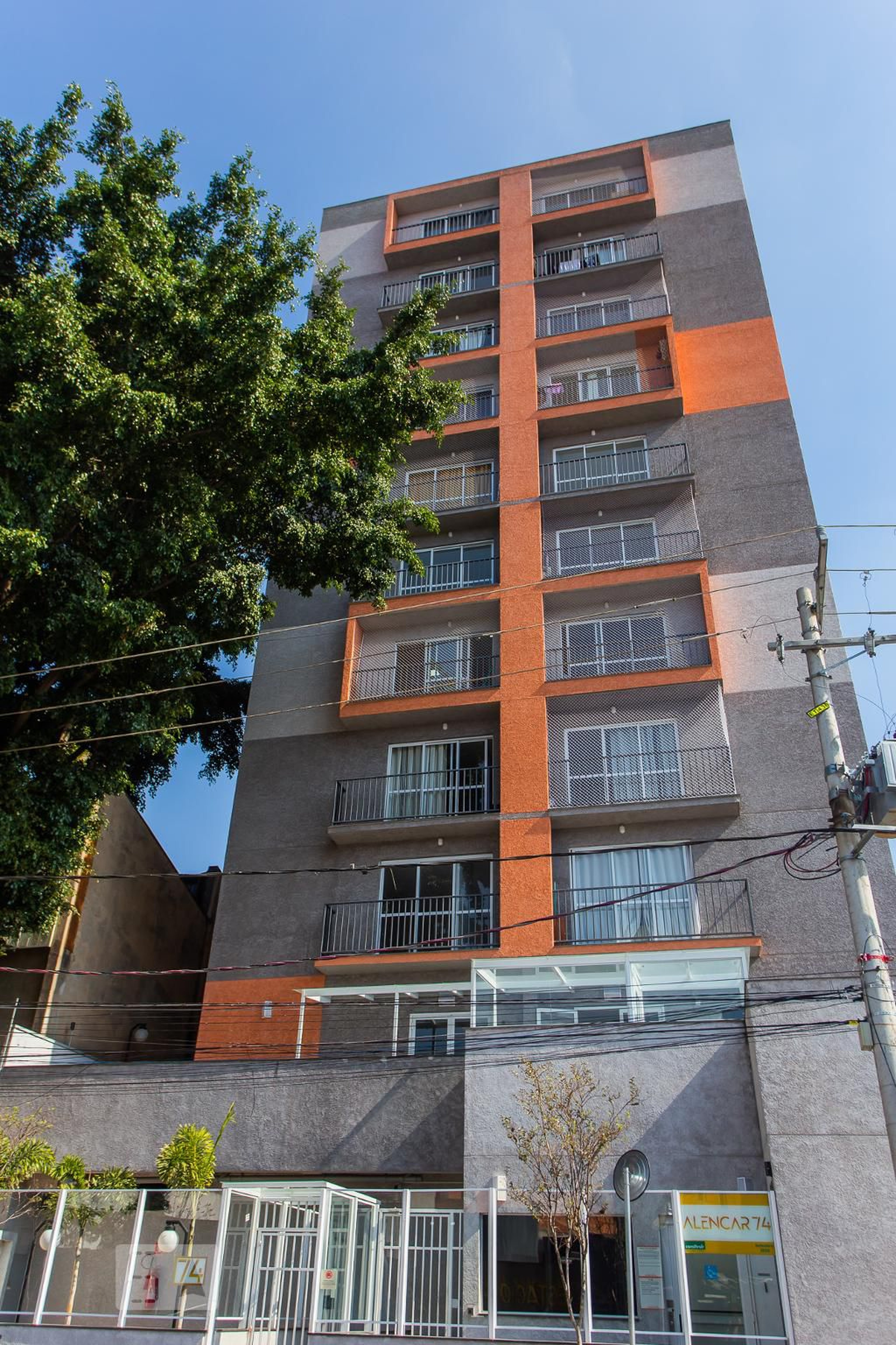 Fachada Condomínio em Rua Alencar Araripe, 76