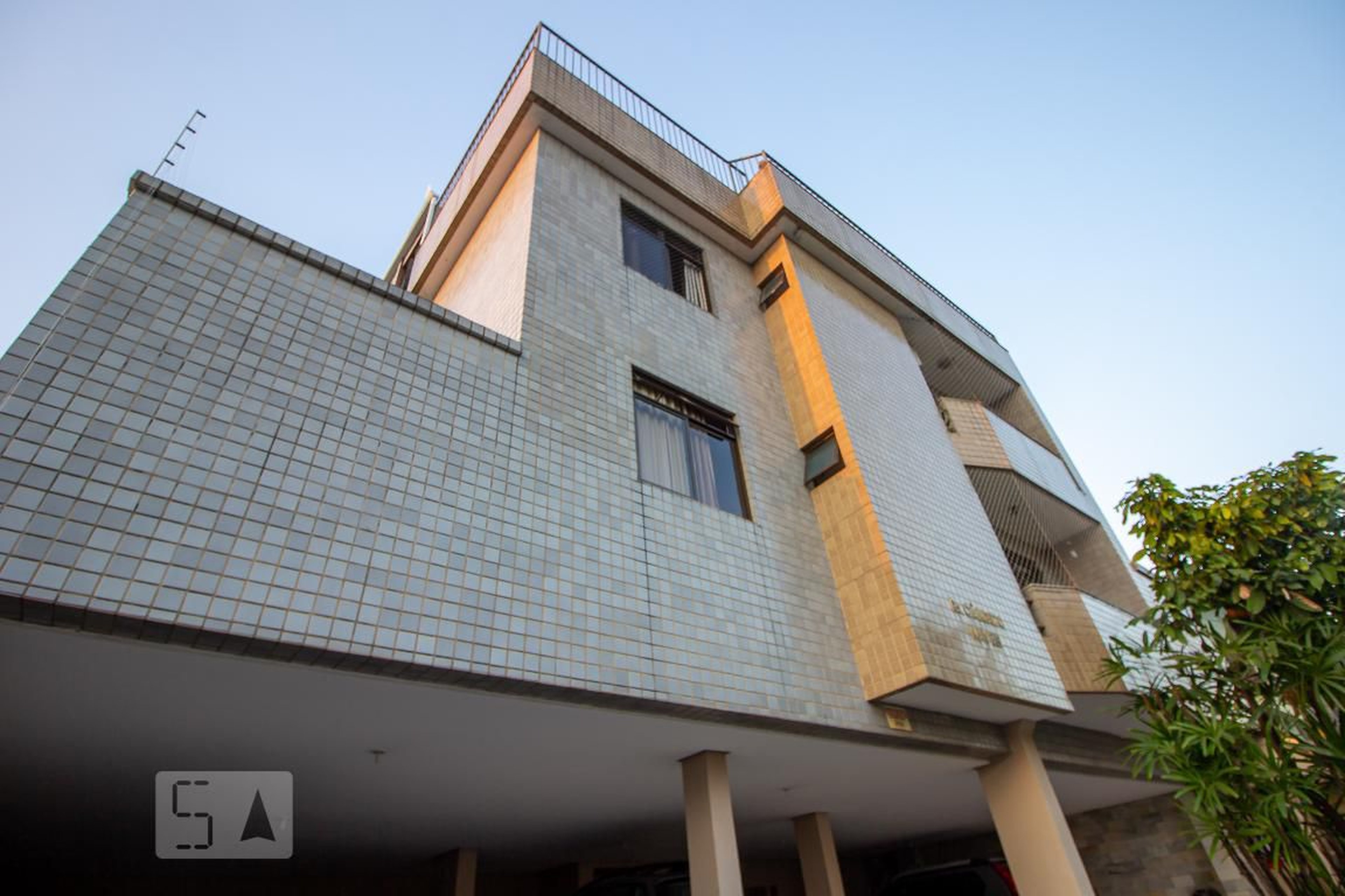 Fachada Residencial Cândido Naves