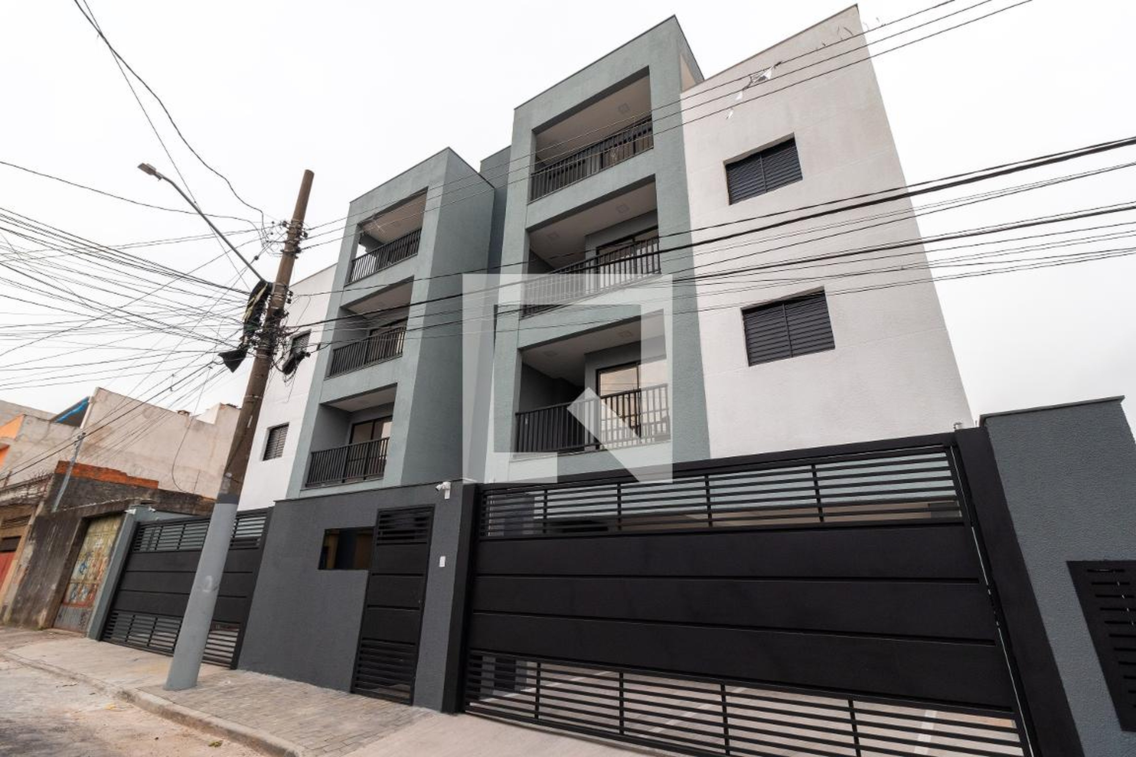 Fachada do Condomínio Condomínio em Rua Benedita Barbosa, 20