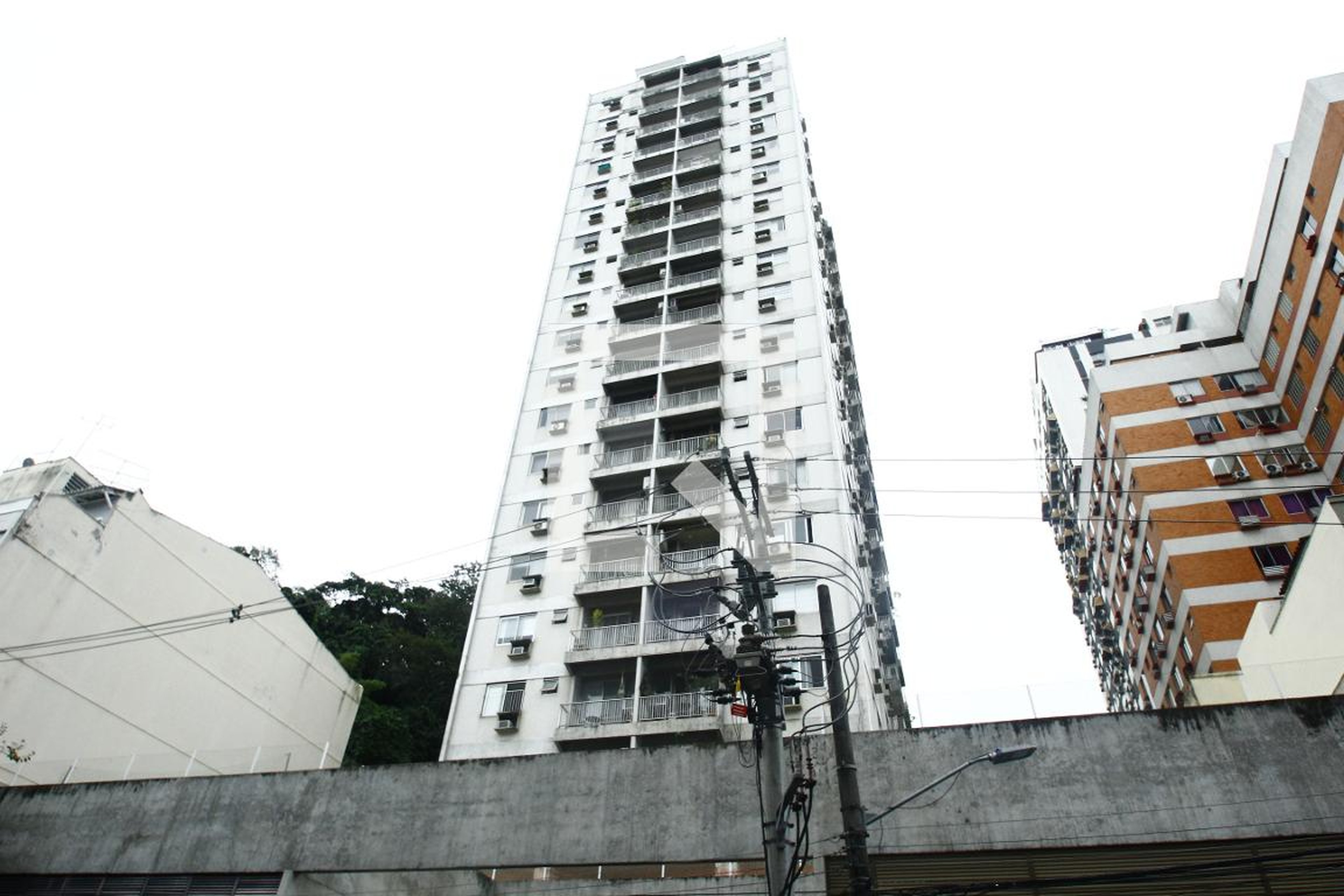 Fachada do Prédio Condomínio Erika