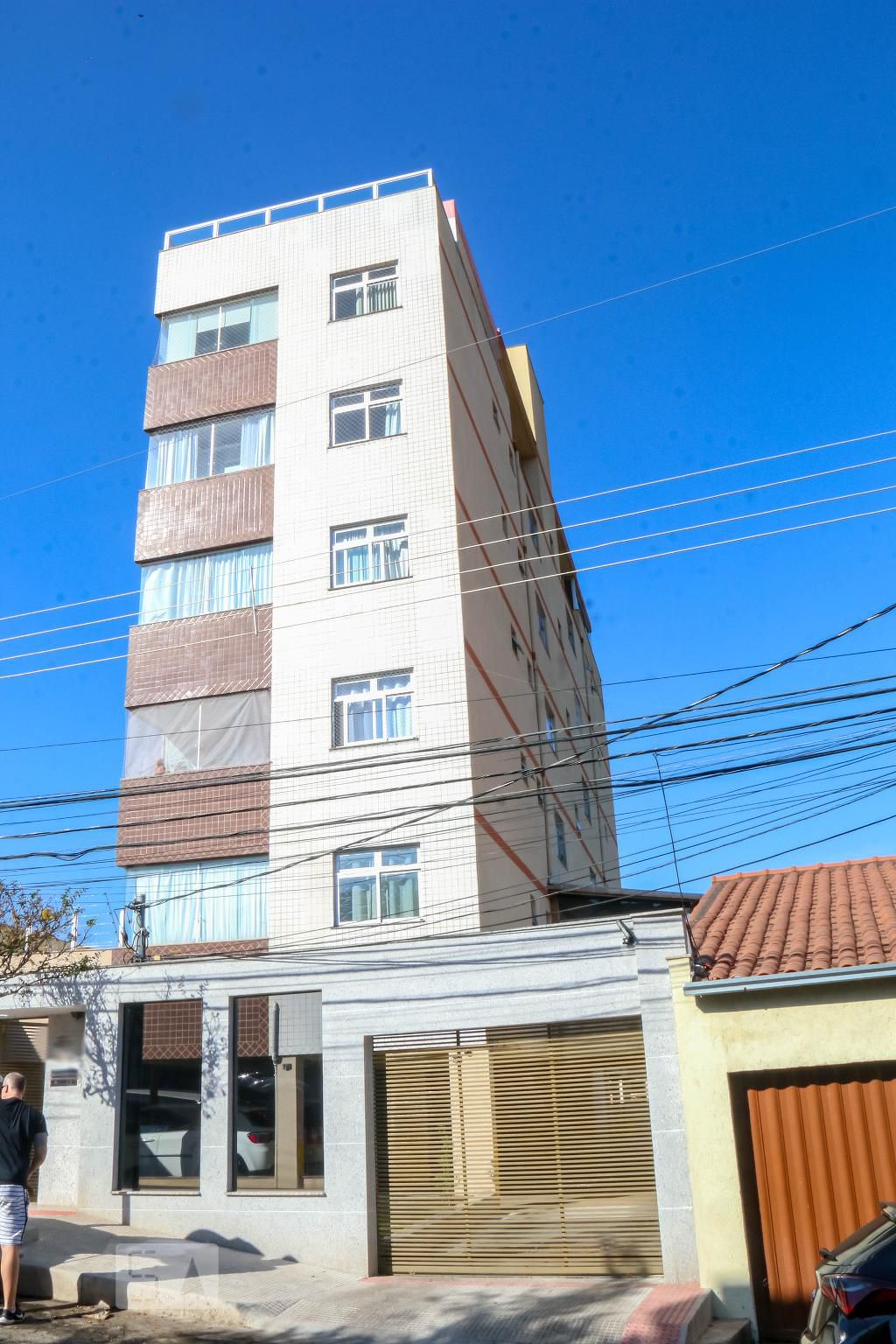 Fachada Condomínio em Rua Dona Noemi, 71