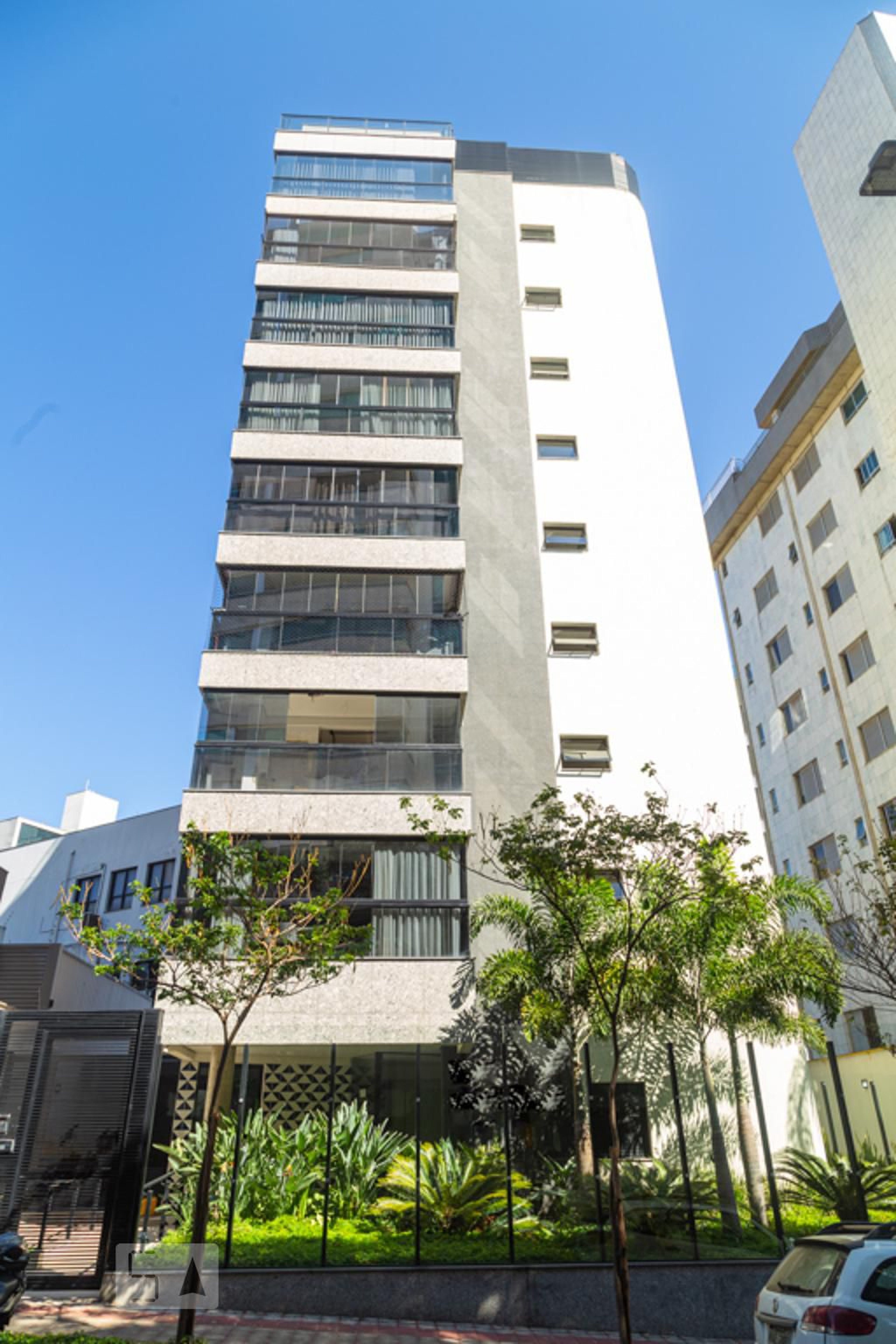 Fachada Condomínio Ed Garden Route