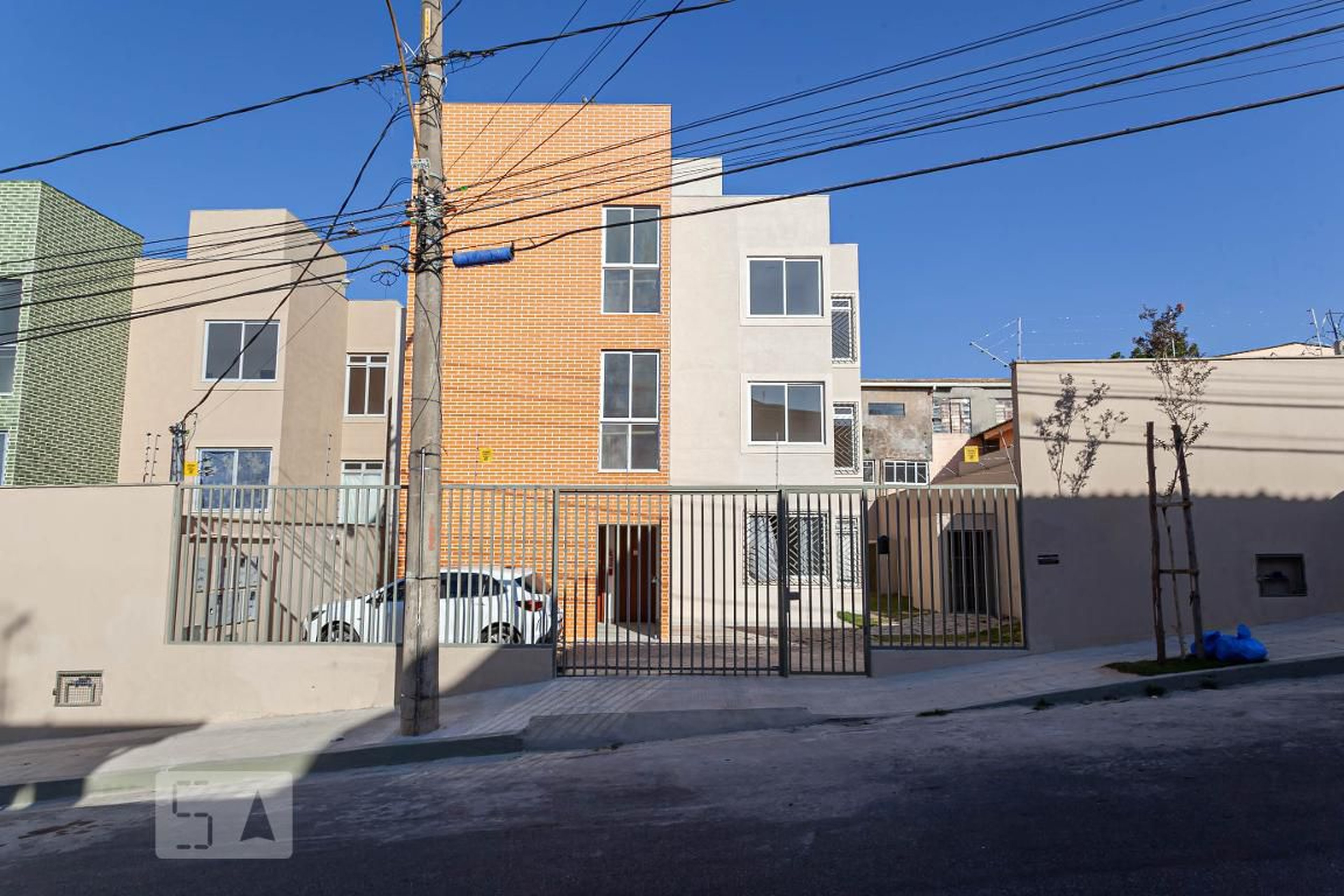 Fachada do prédio Condomínio Rua Jacinto Olau, Santa Cruz