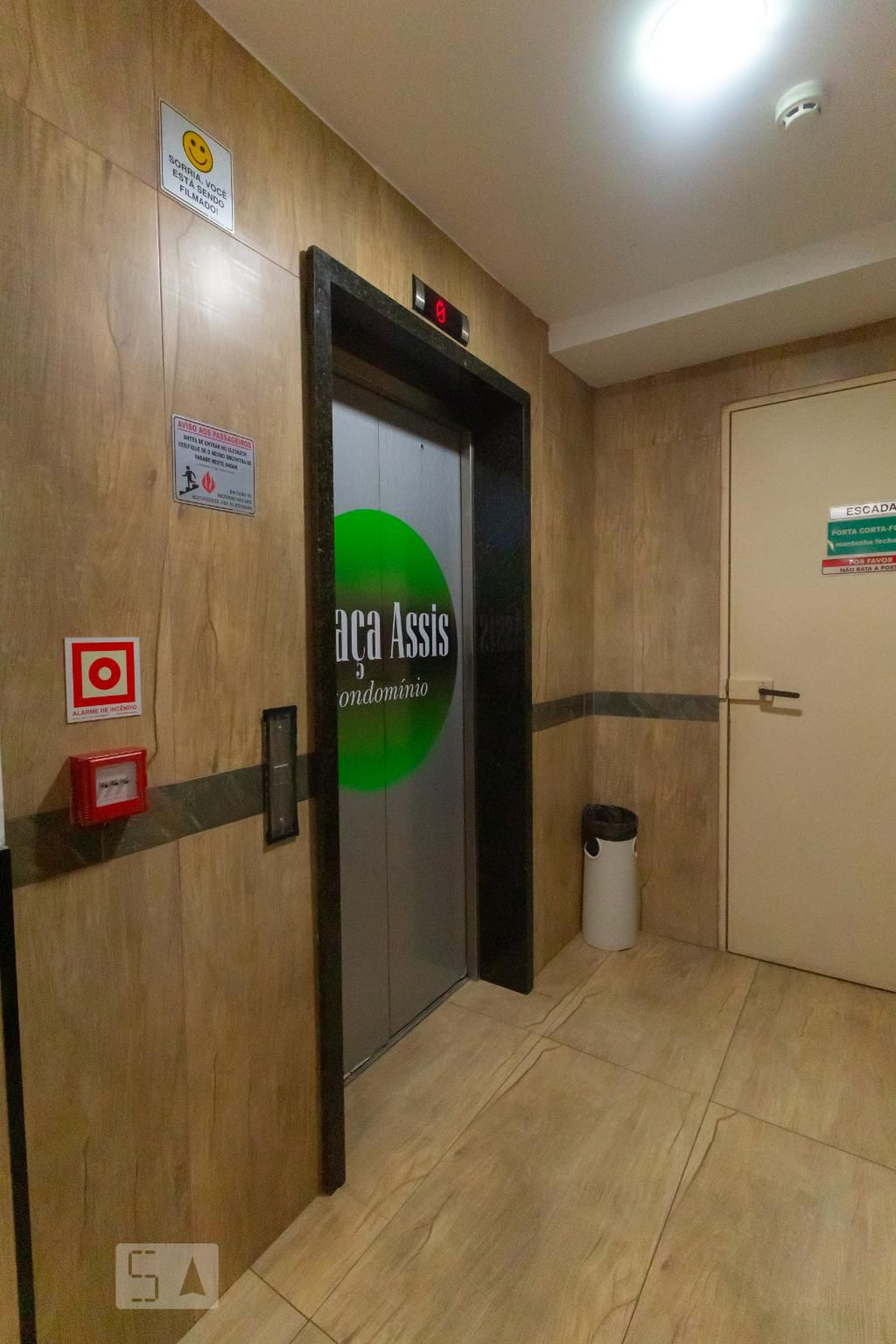 Elevador - Praça Assis