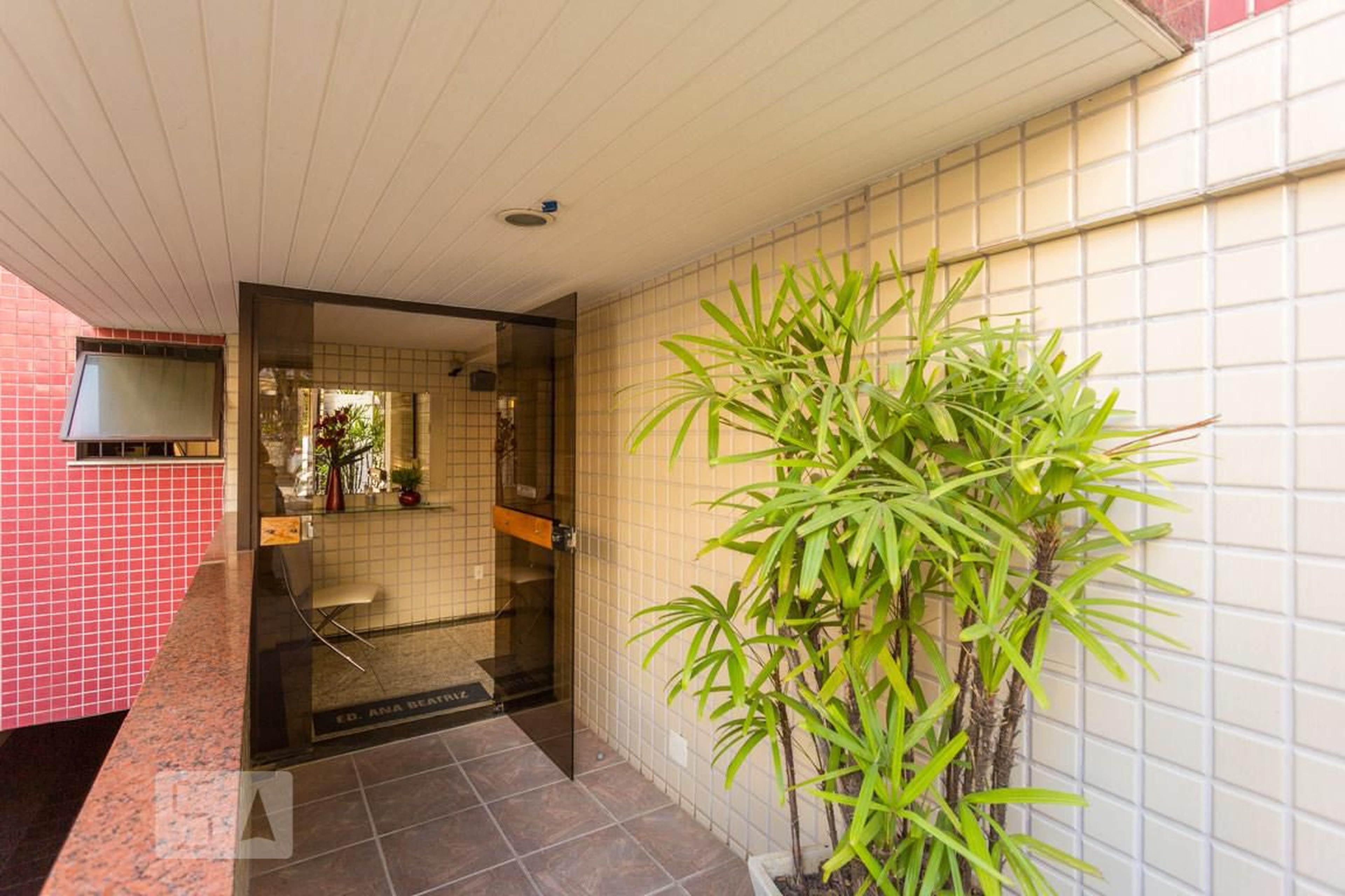 Hall de Entrada - Edifício Ana Beatriz