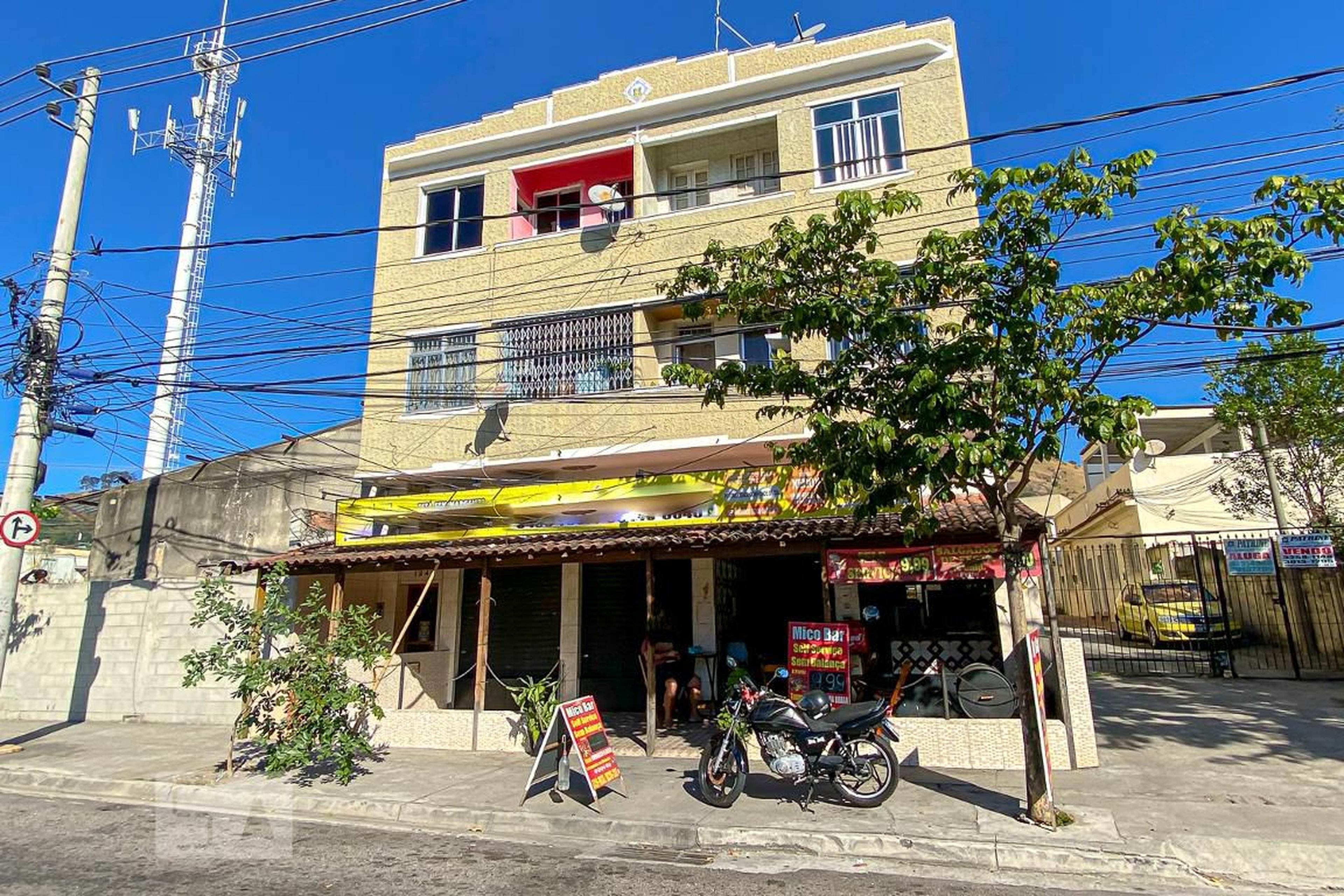 Fachada Condomínio em Avenida Vicente de Carvalho, 124