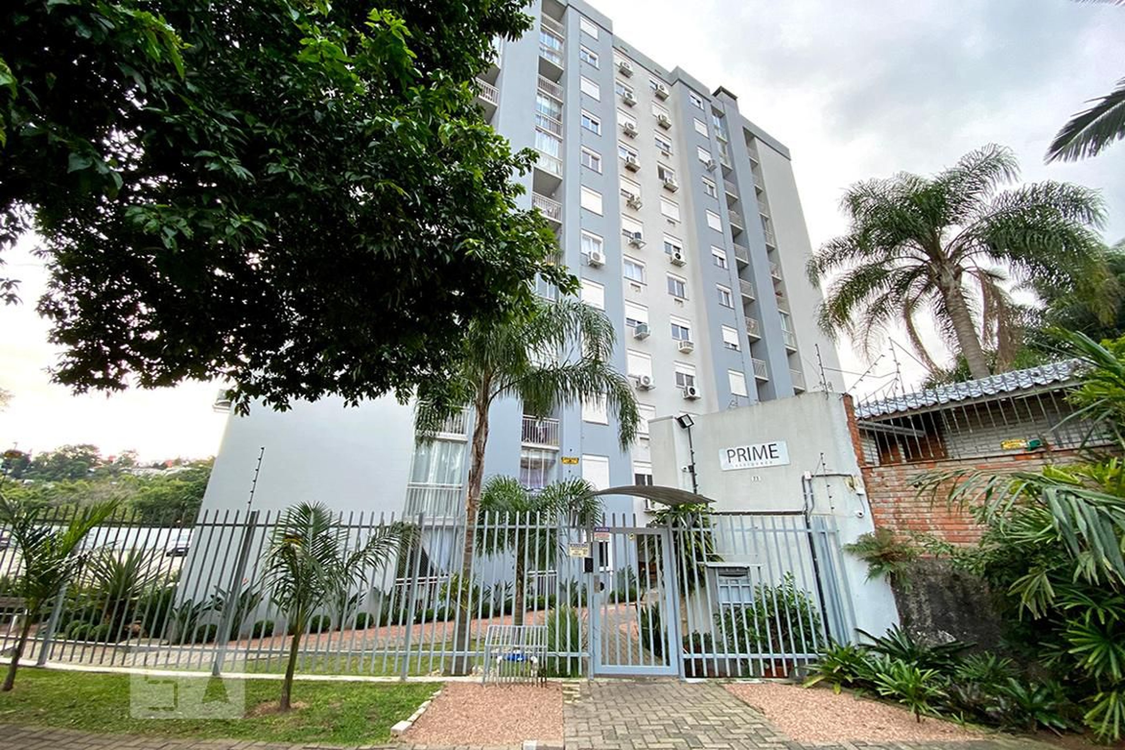 Fachada Condomínio em Rua Coronel Genuíno Sampaio, 27