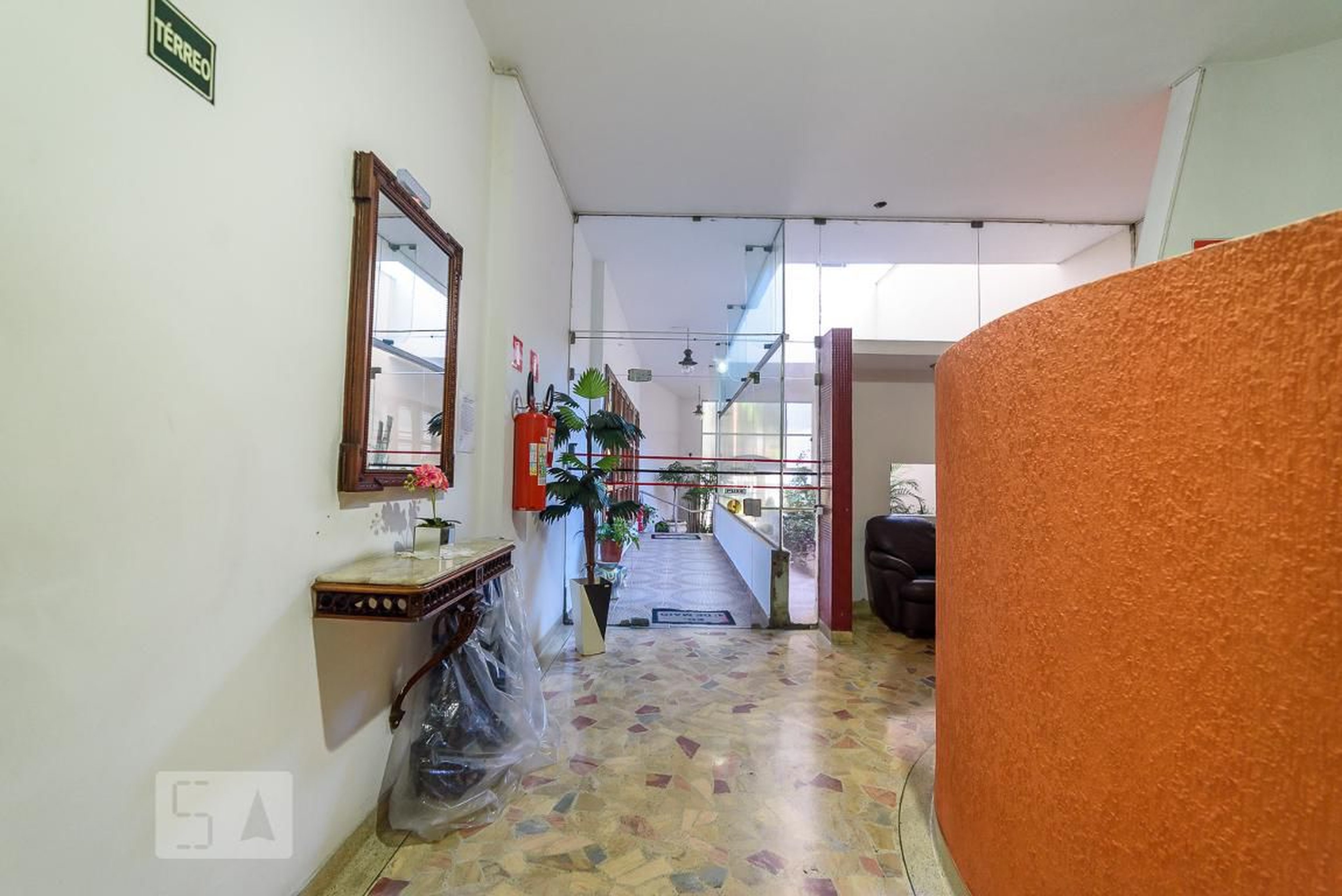 Hall social - Edifício Primeiro de Maio