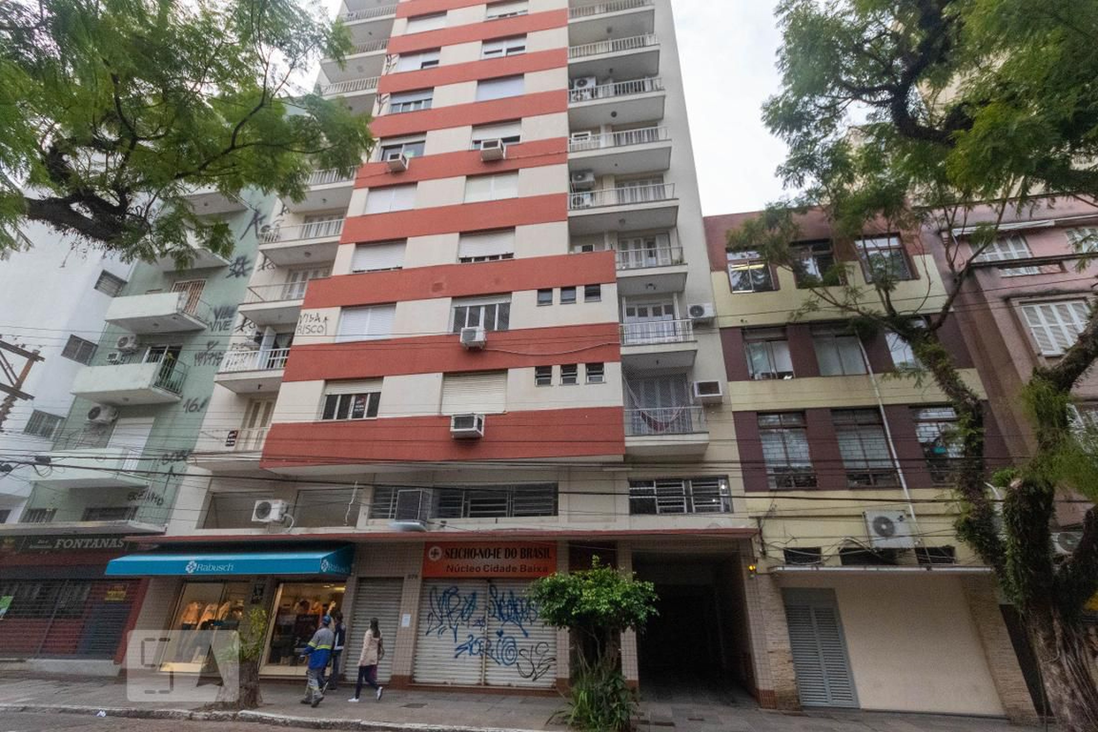 Fachada do Condomínio Edifício Santa Lúcia