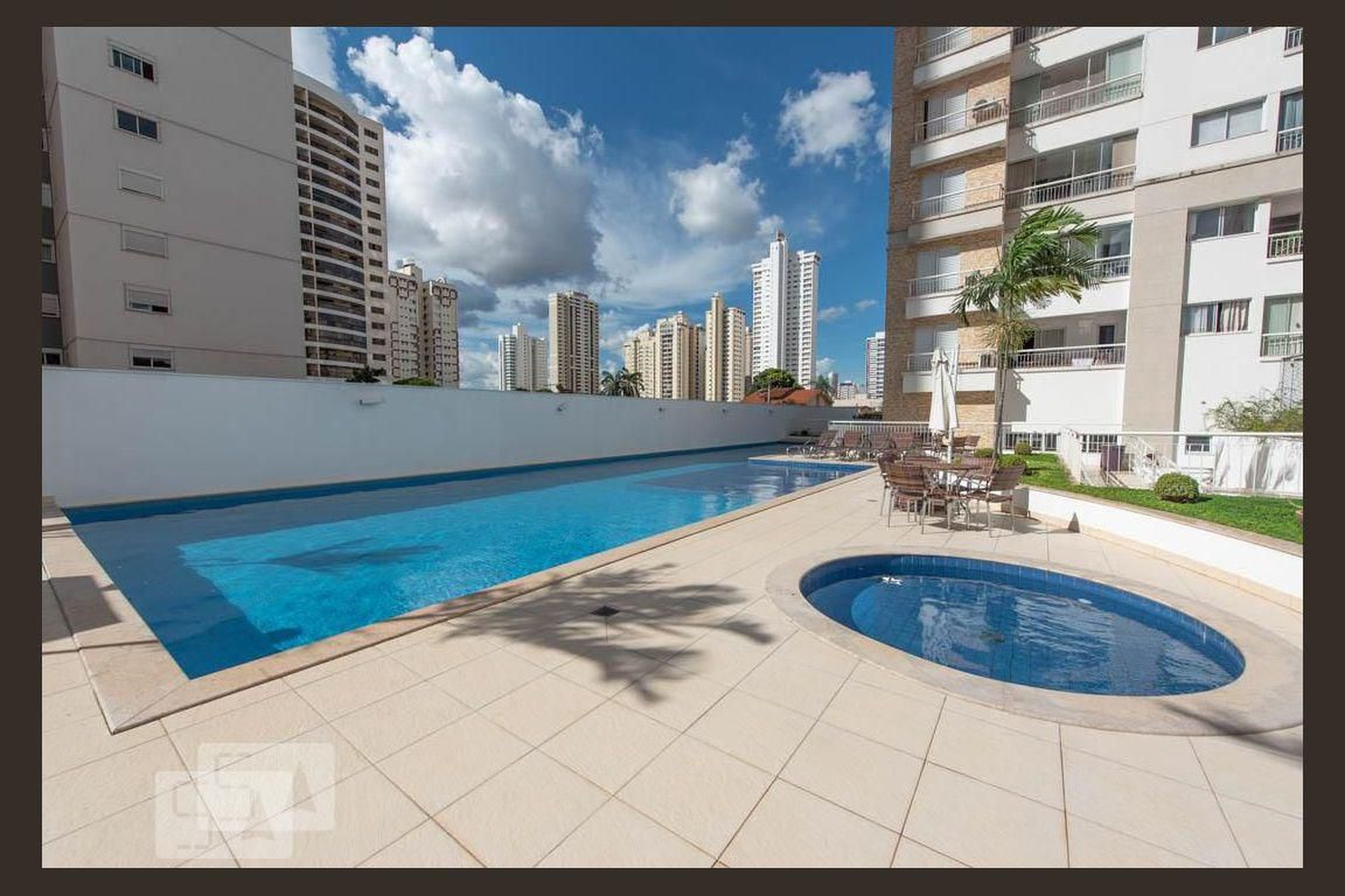 Piscina - Neo Bueno