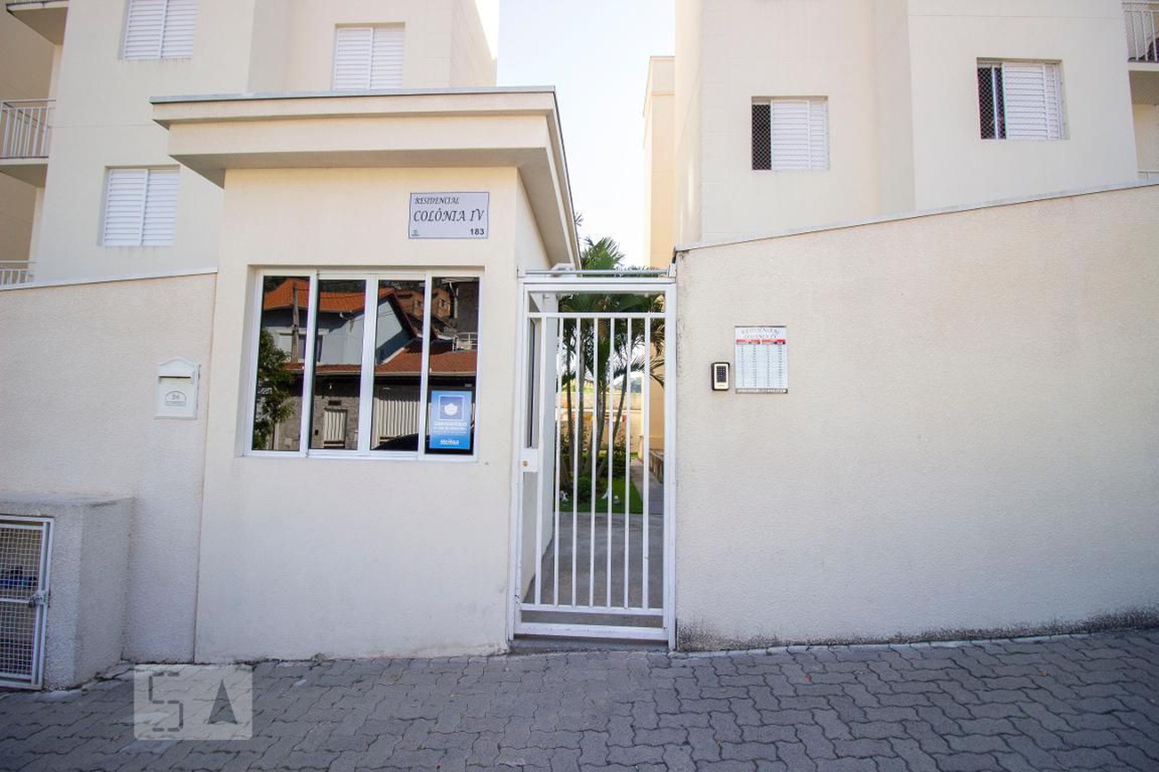 Fachada do Condomínio Residencial Colonia IV