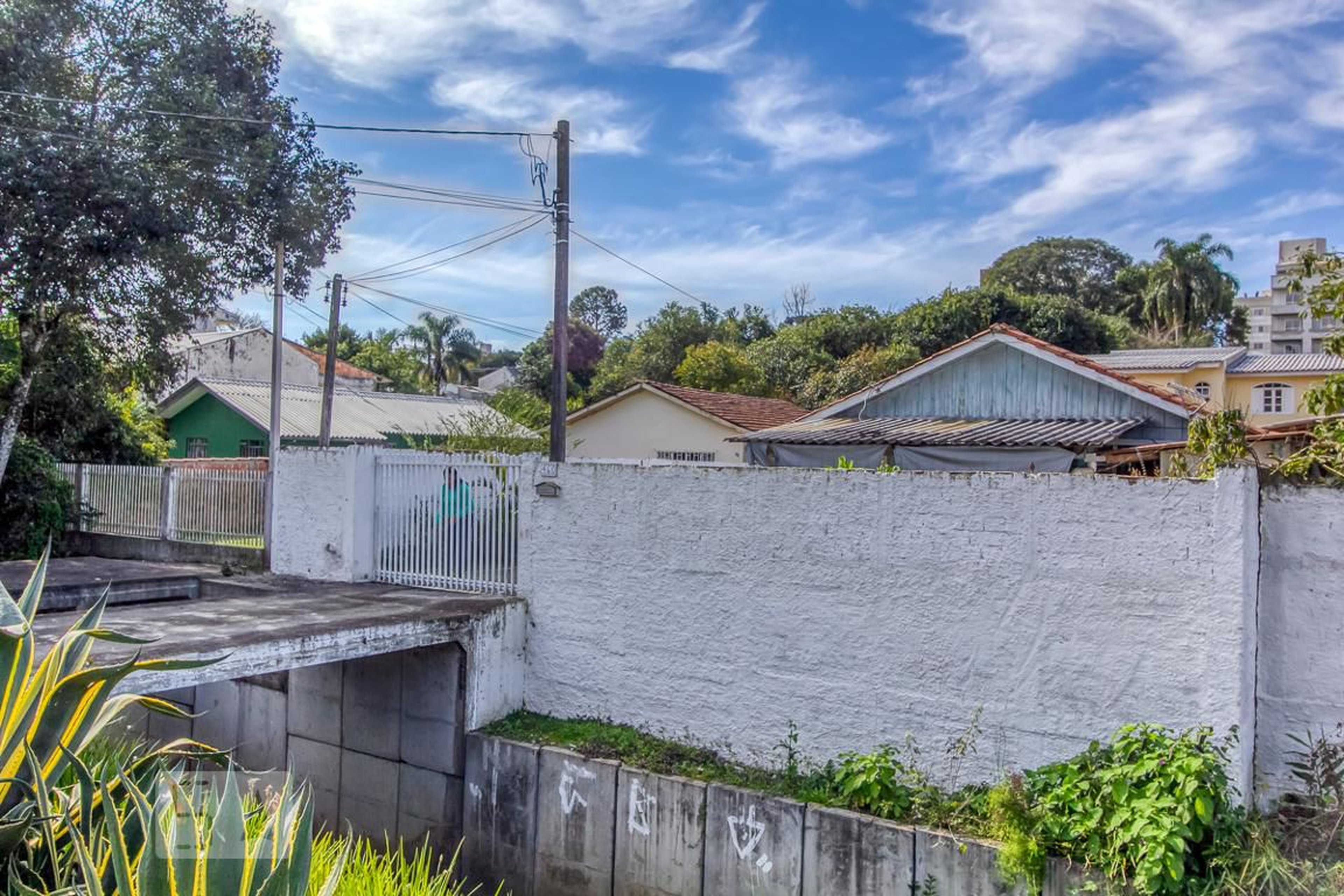 Fachada Condomínio em Rua Diógenes do Brasil Lobato, 460