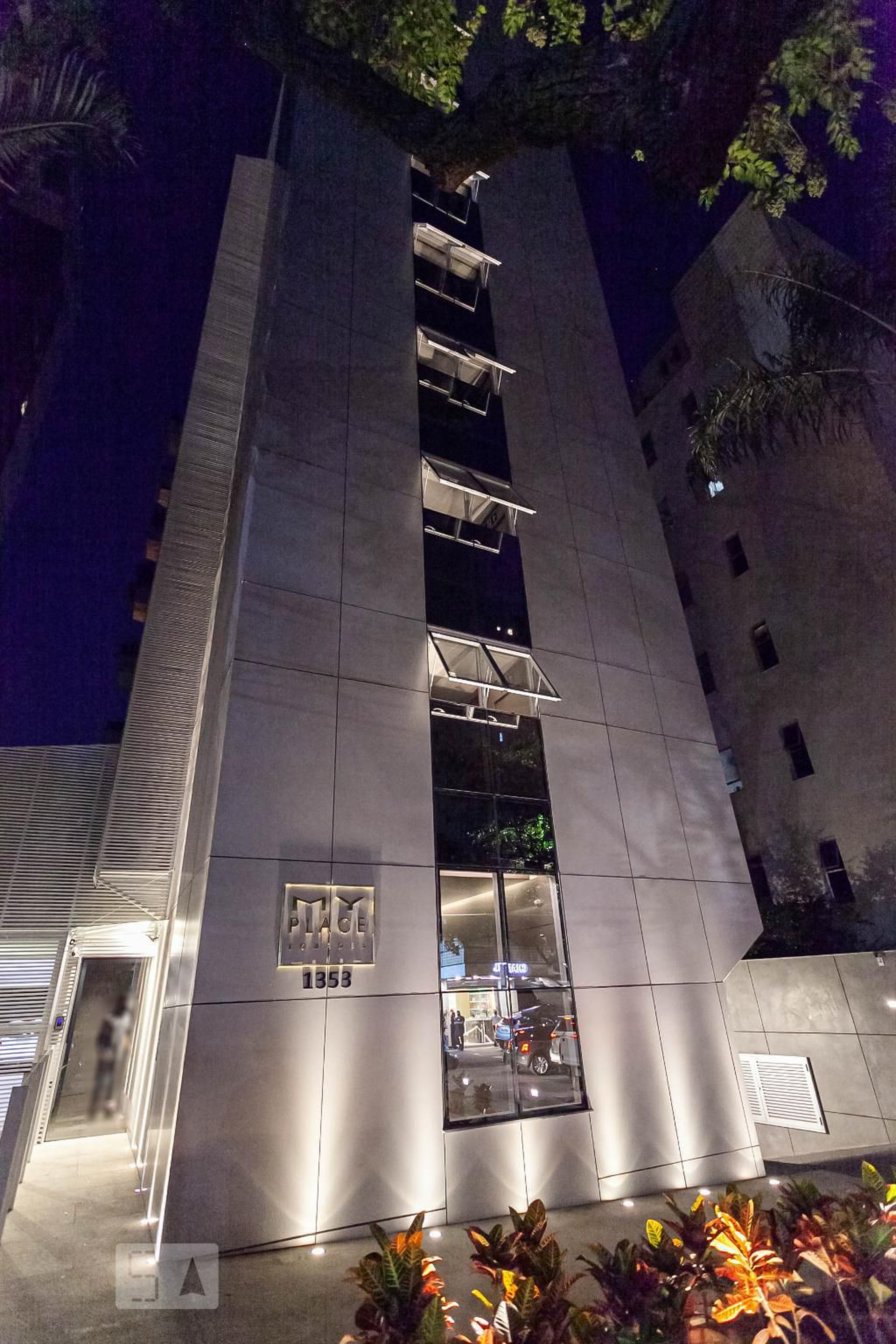 Fachada do prédio Condomínio My Place Lourdes