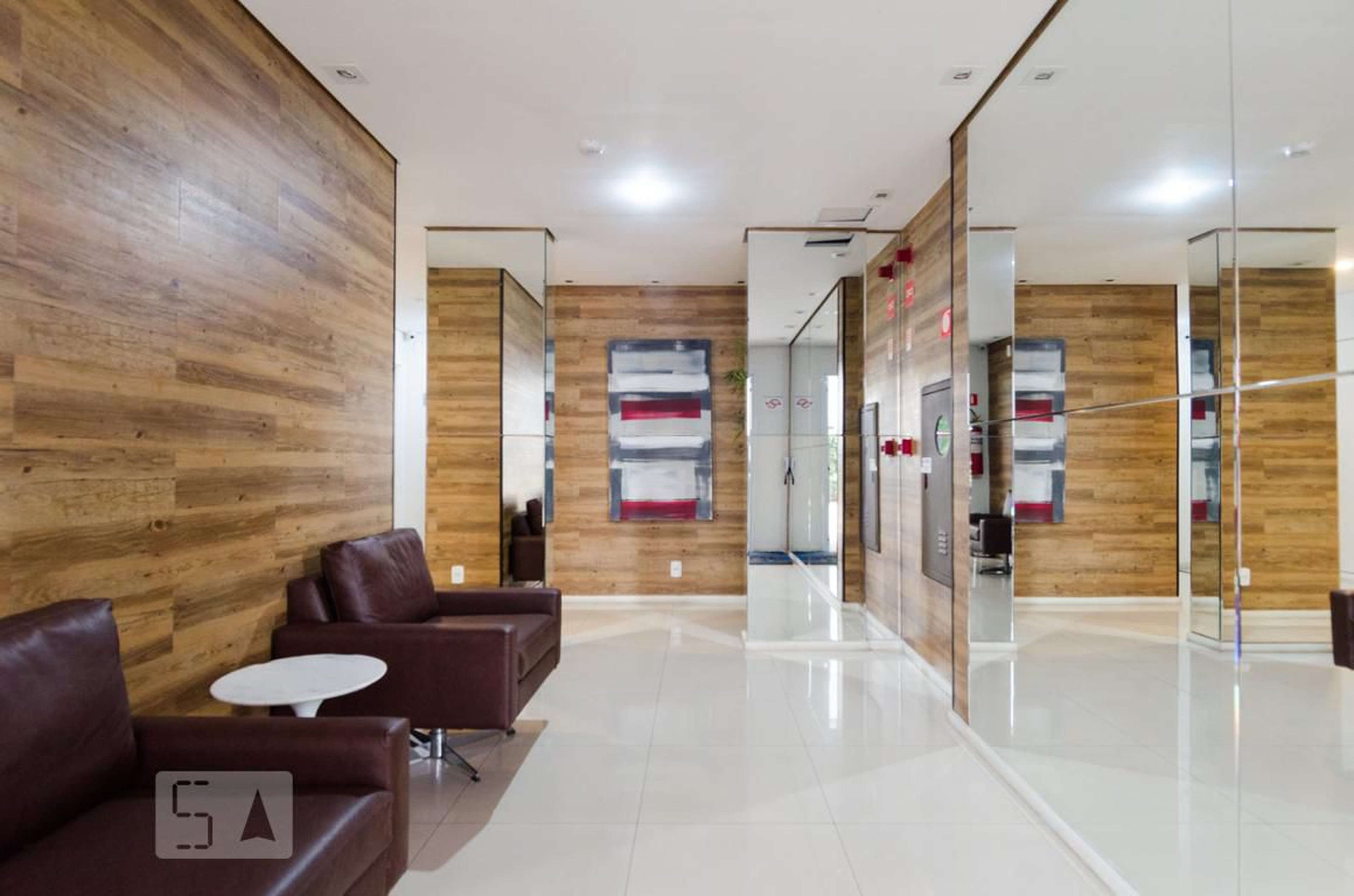 Hall de Entrada Condomínio em Avenida Varsóvia, 250