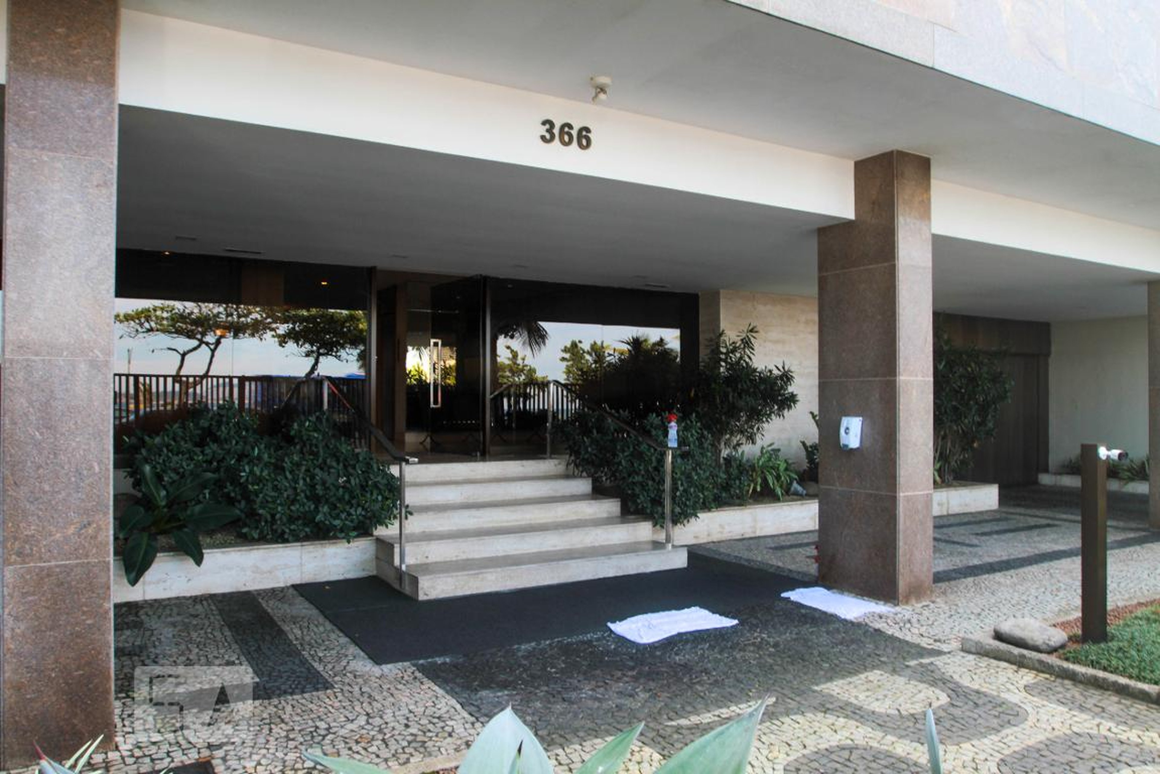 Entrada do Prédio - Edifício Anahy