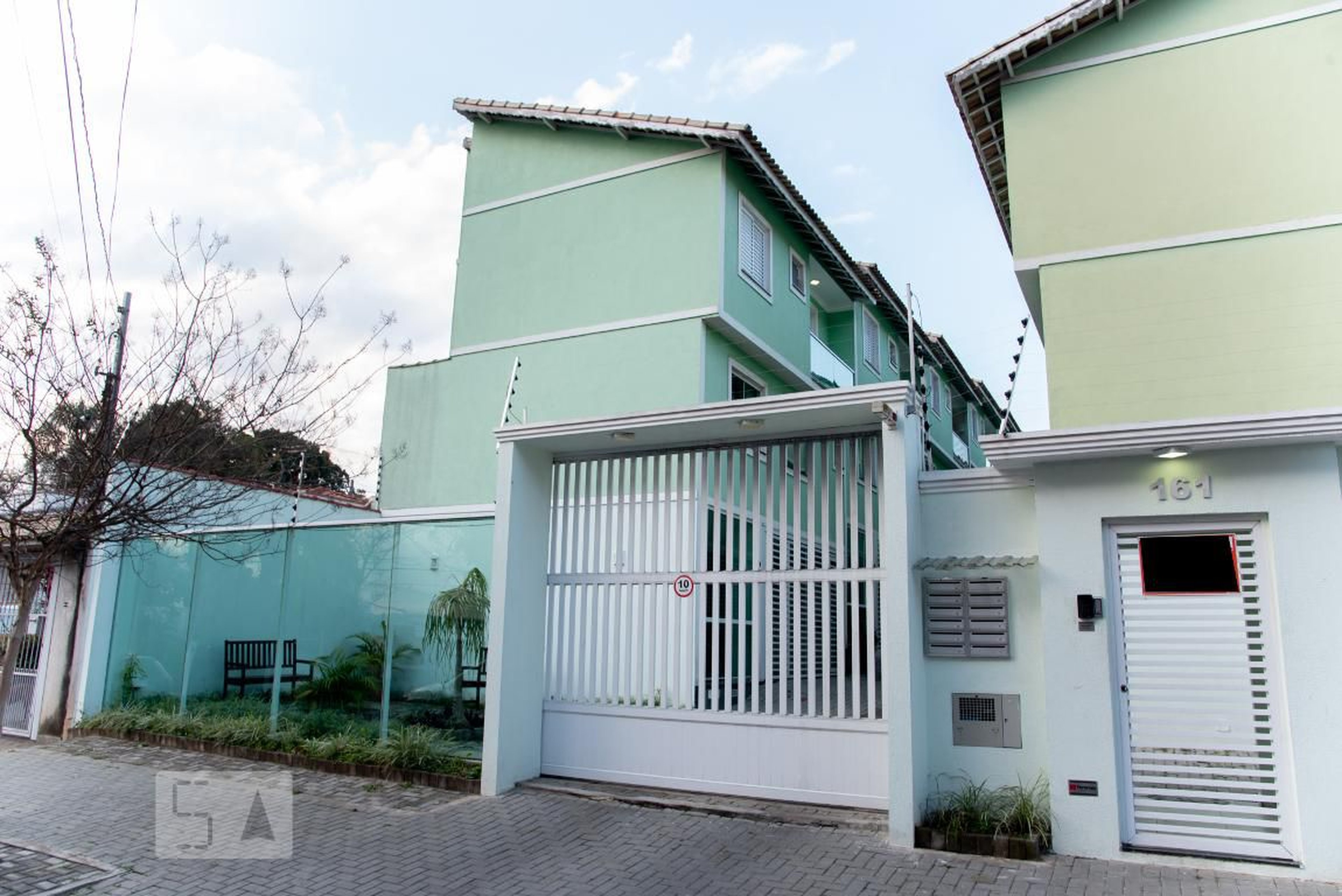 Fachada do Condomínio Condomínio Alvaro Mendonca Residencial