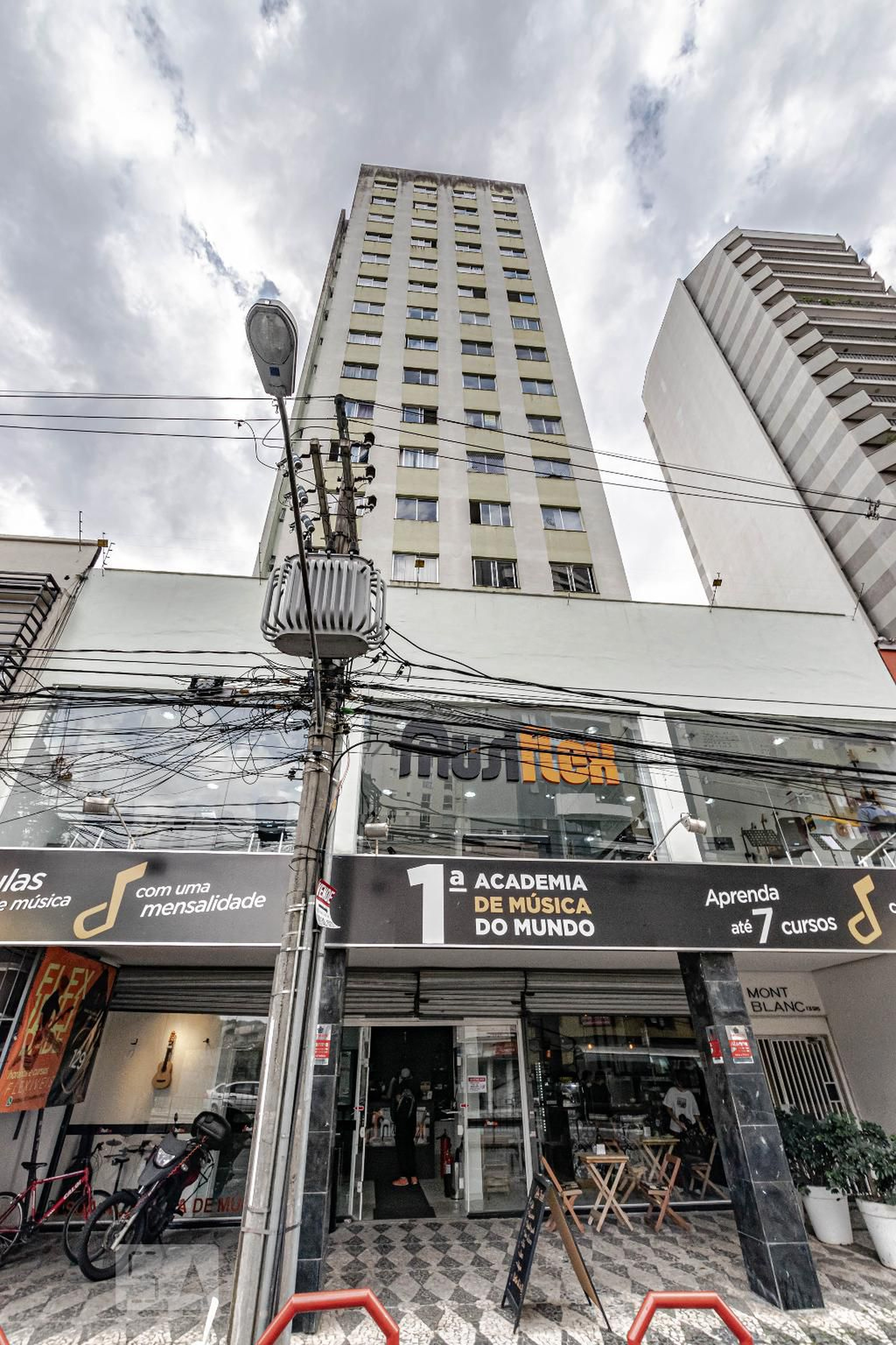 Fachada Edifício Mont Blonc