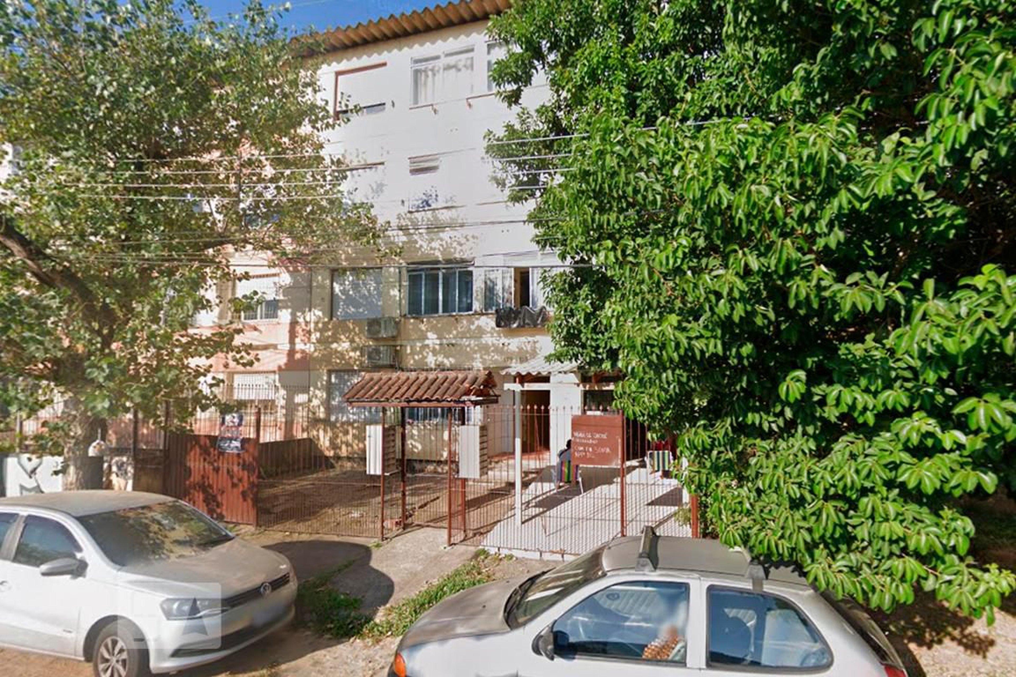 Fachada do Condomínio Condomínio em Rua Érico Antunes Pinto, 175