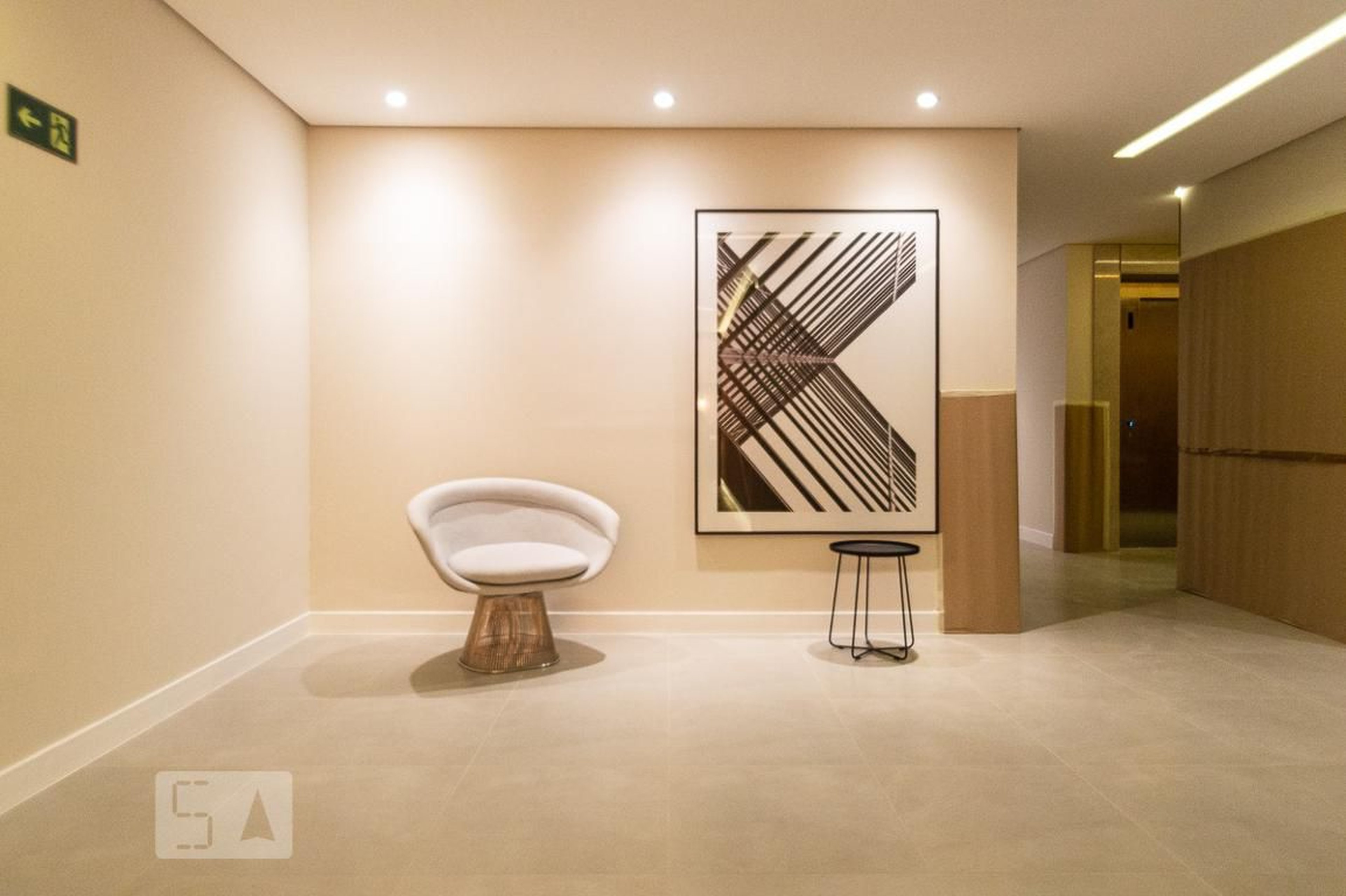 Hall - Living For Consolação