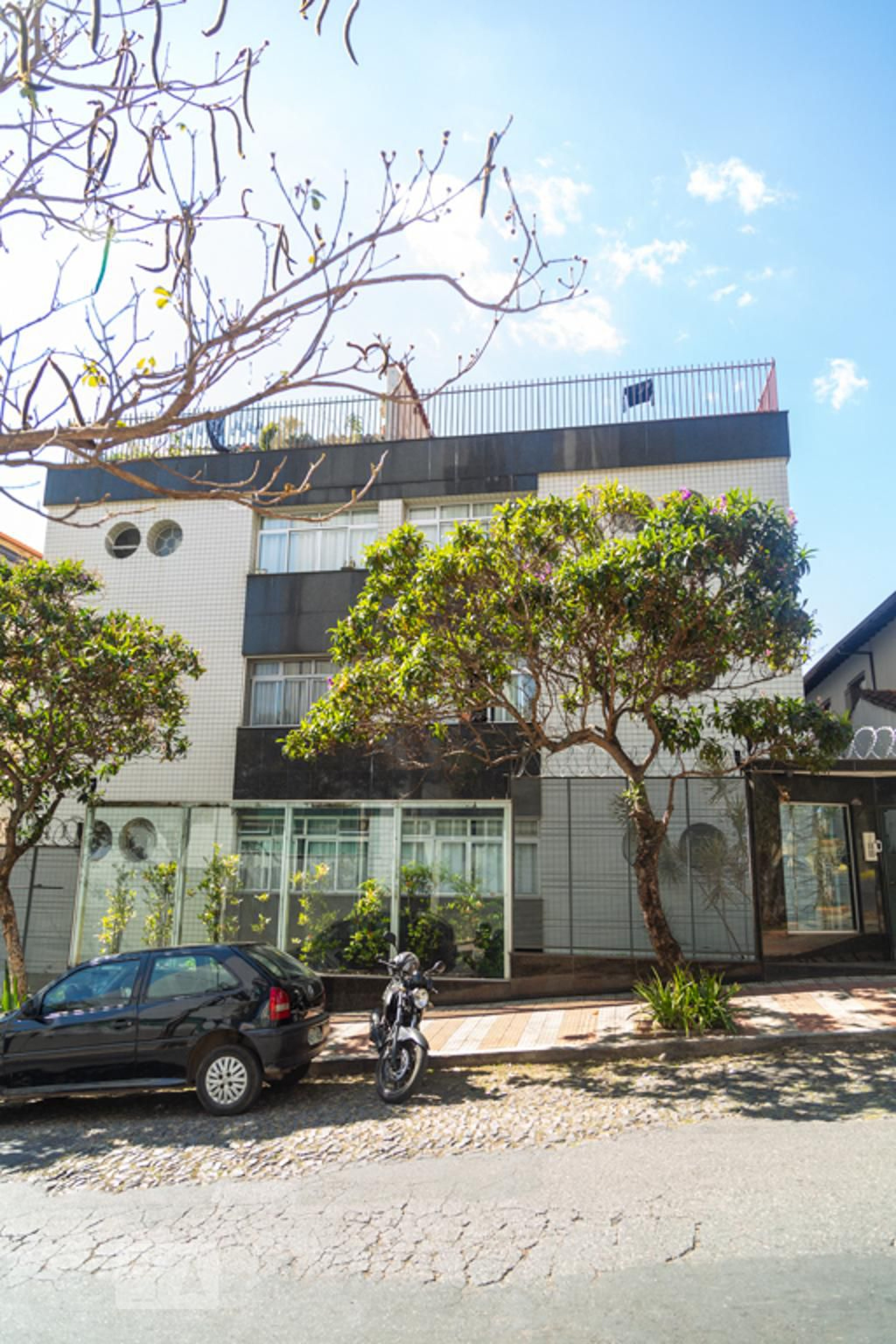 Fachada Condomínio em Rua Angustura, 333