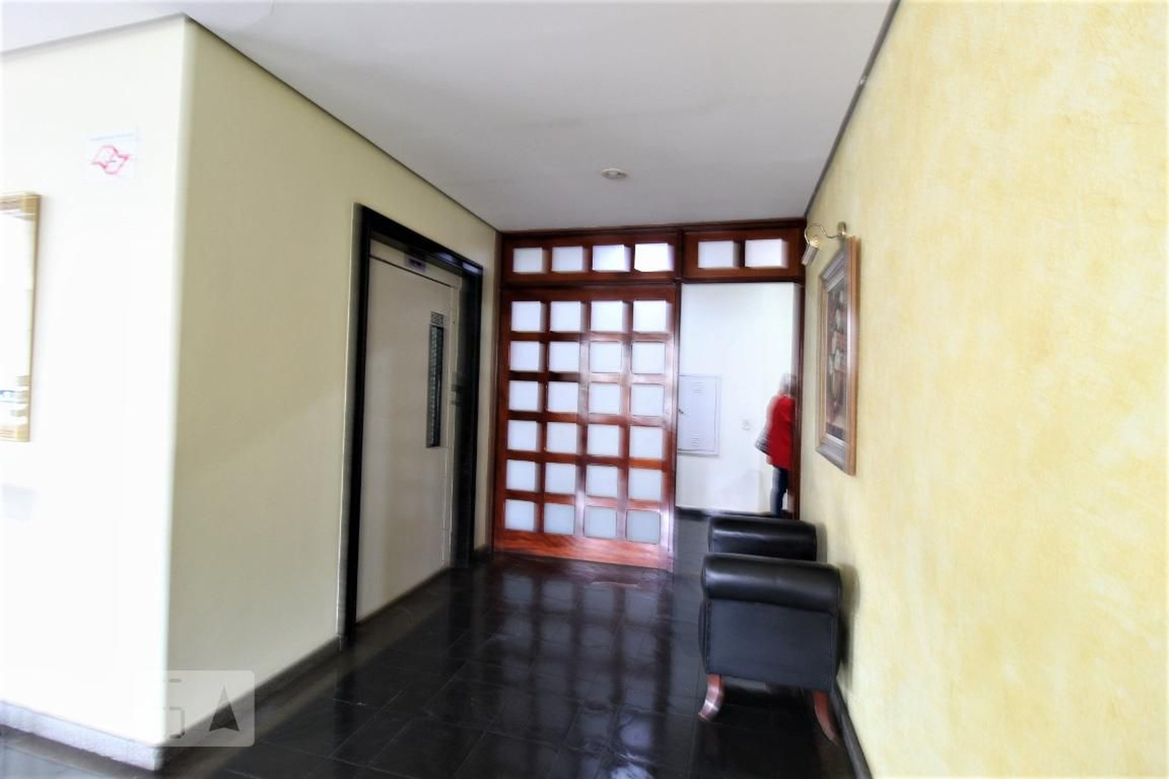 Elevador - Edifício Mont Blanc