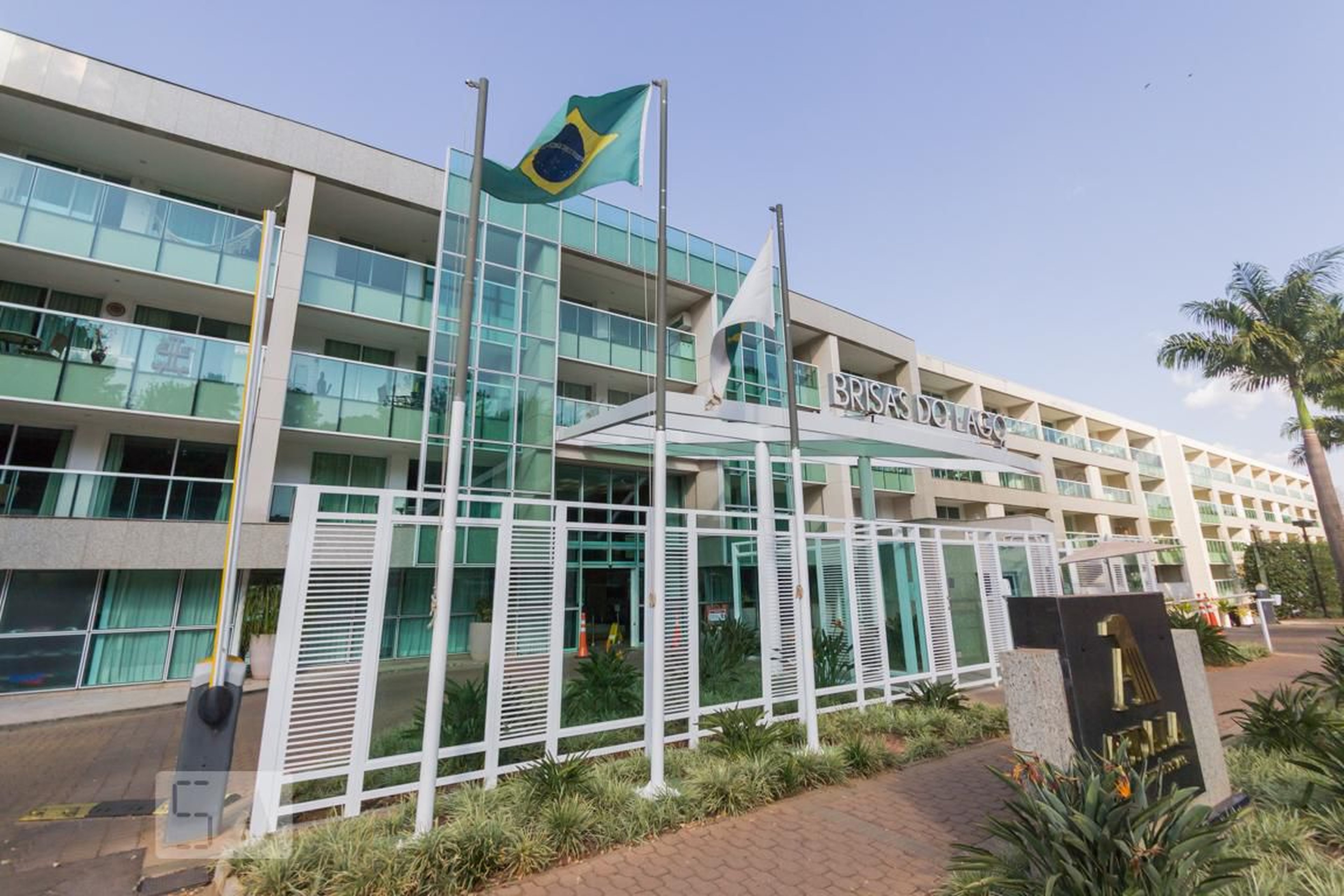 Fachada Condomínio Brisas do Lago