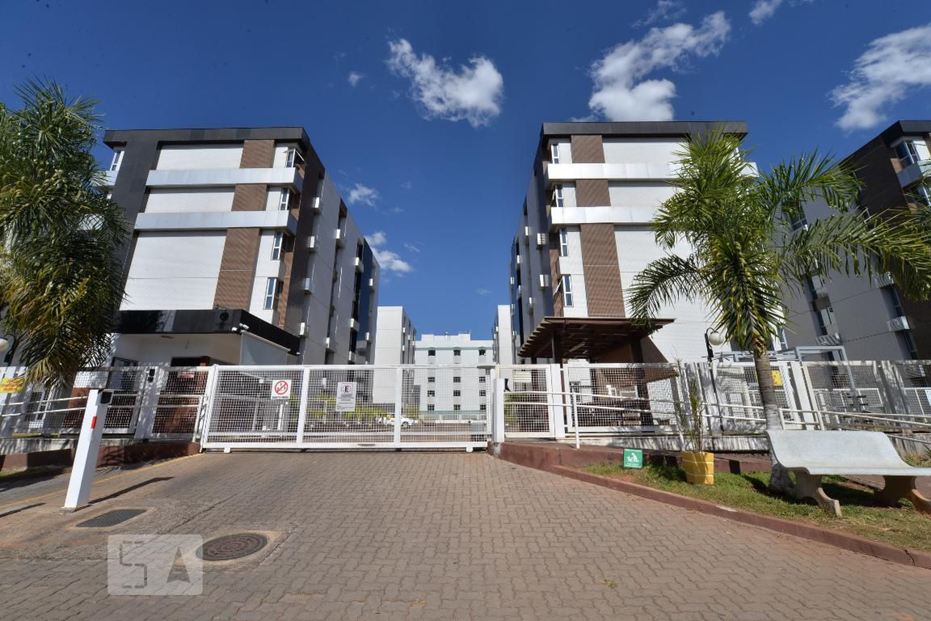 Fachada Condomínio em Seps - Asa Sul, Brasília - Df, 70297-400, Brasil, 0