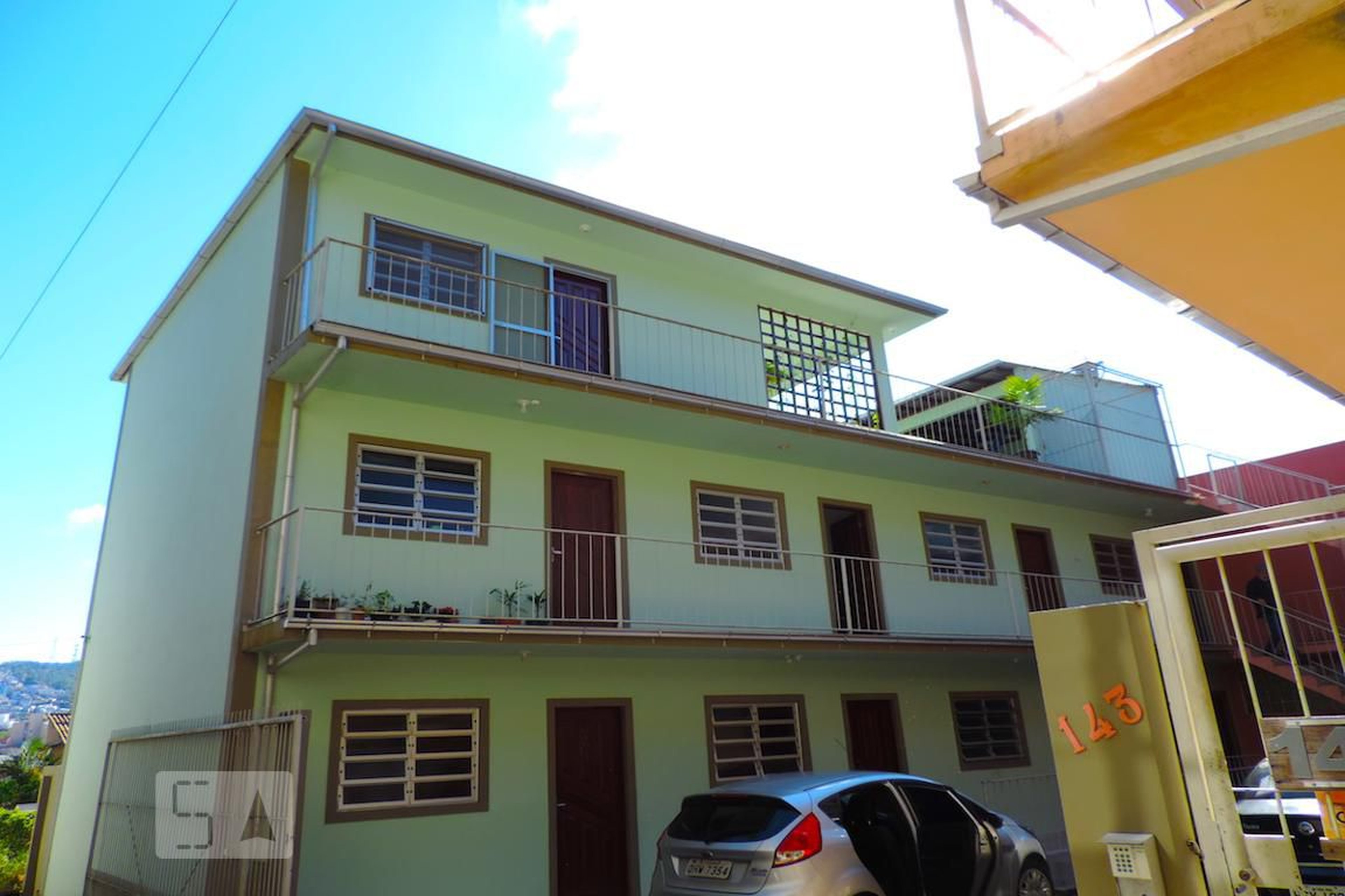 Fachada Condomínio em Servidão Moysés dos Santos, 143