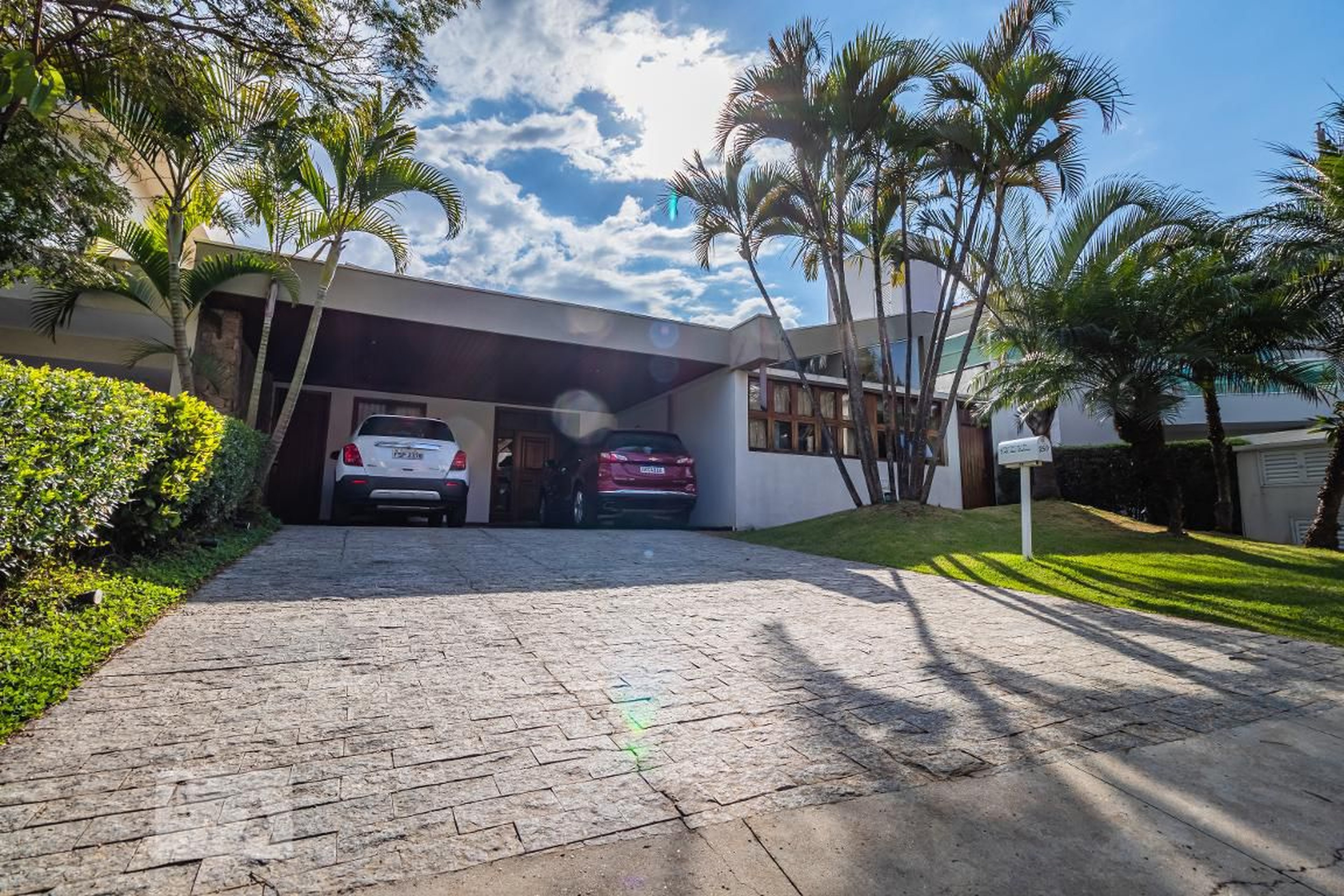 Fachada Condomínio em Alameda das Salvias, 250