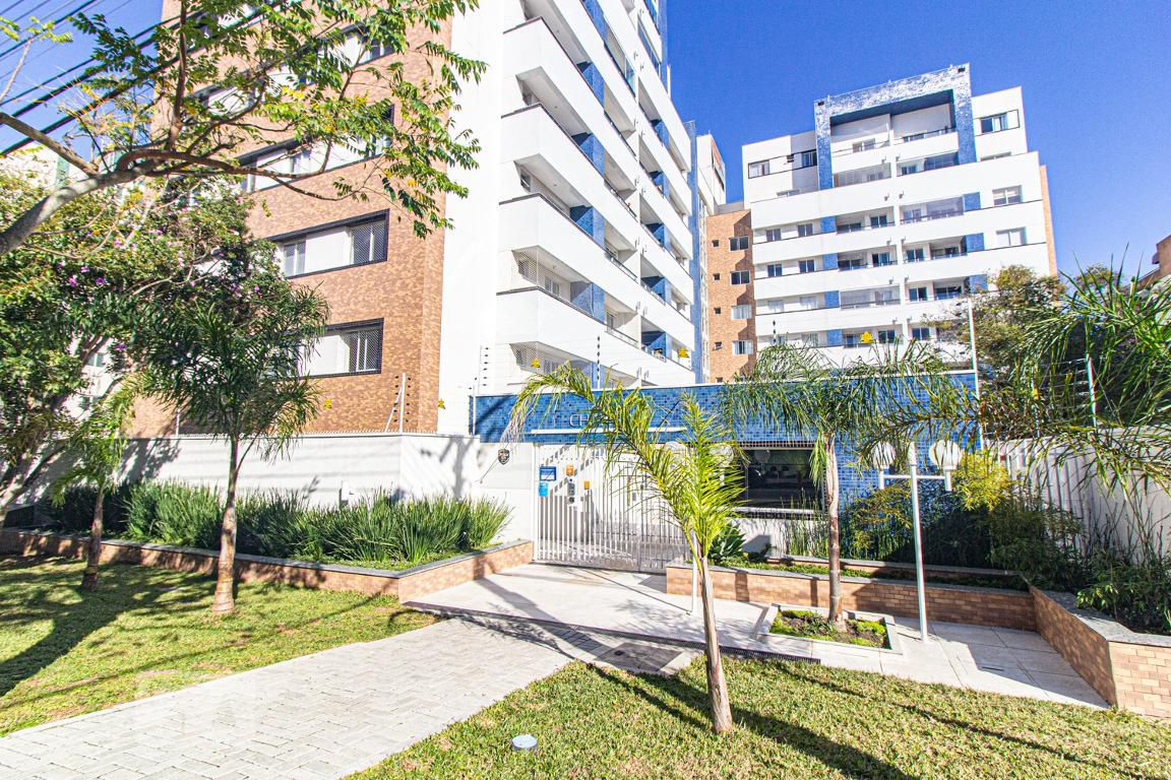 Fachada do Condomínio Condomínio Terrasse Chanson