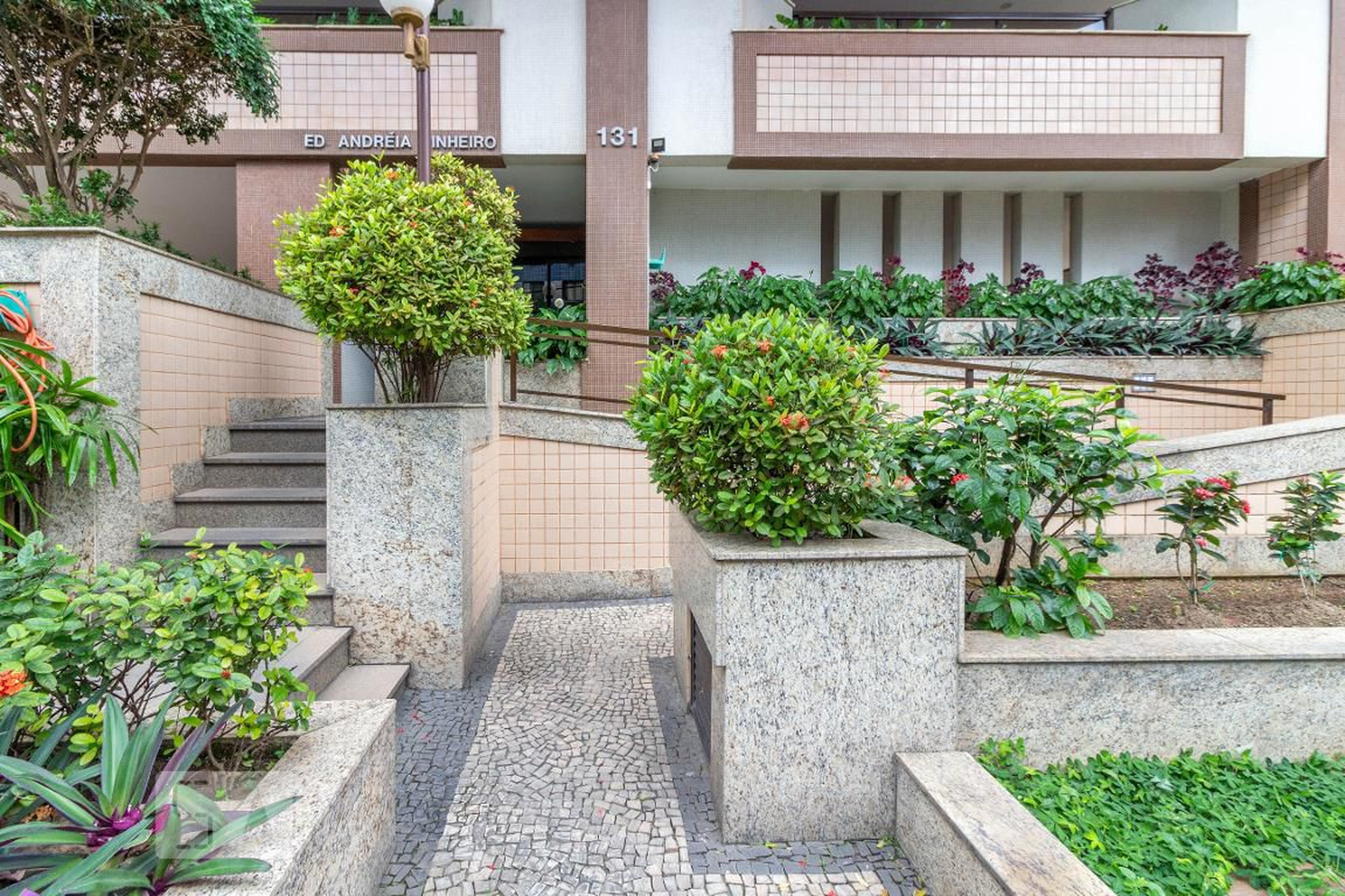 Fachada Condomínio Andreia Pinheiro