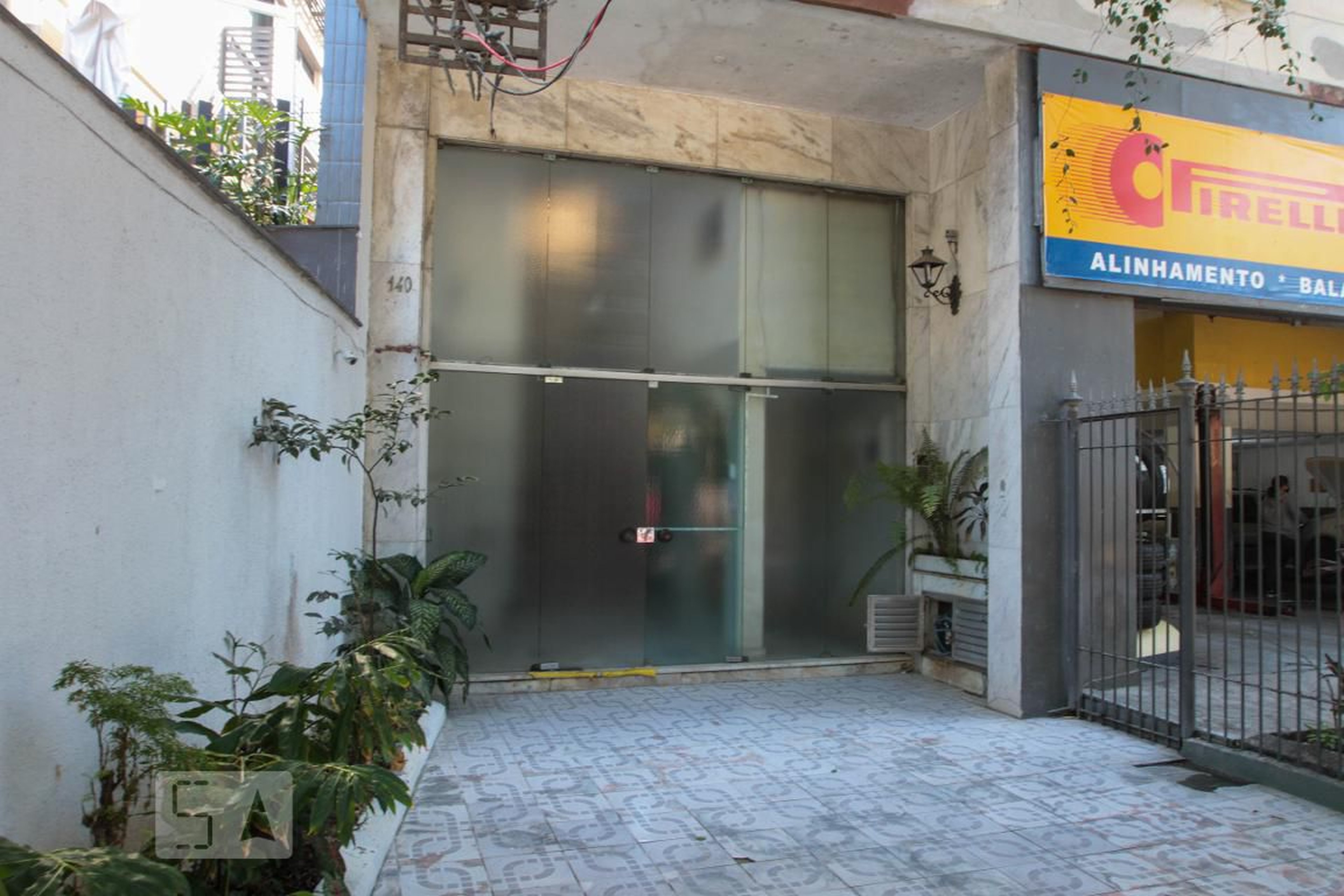 Entrada do Prédio - Constança