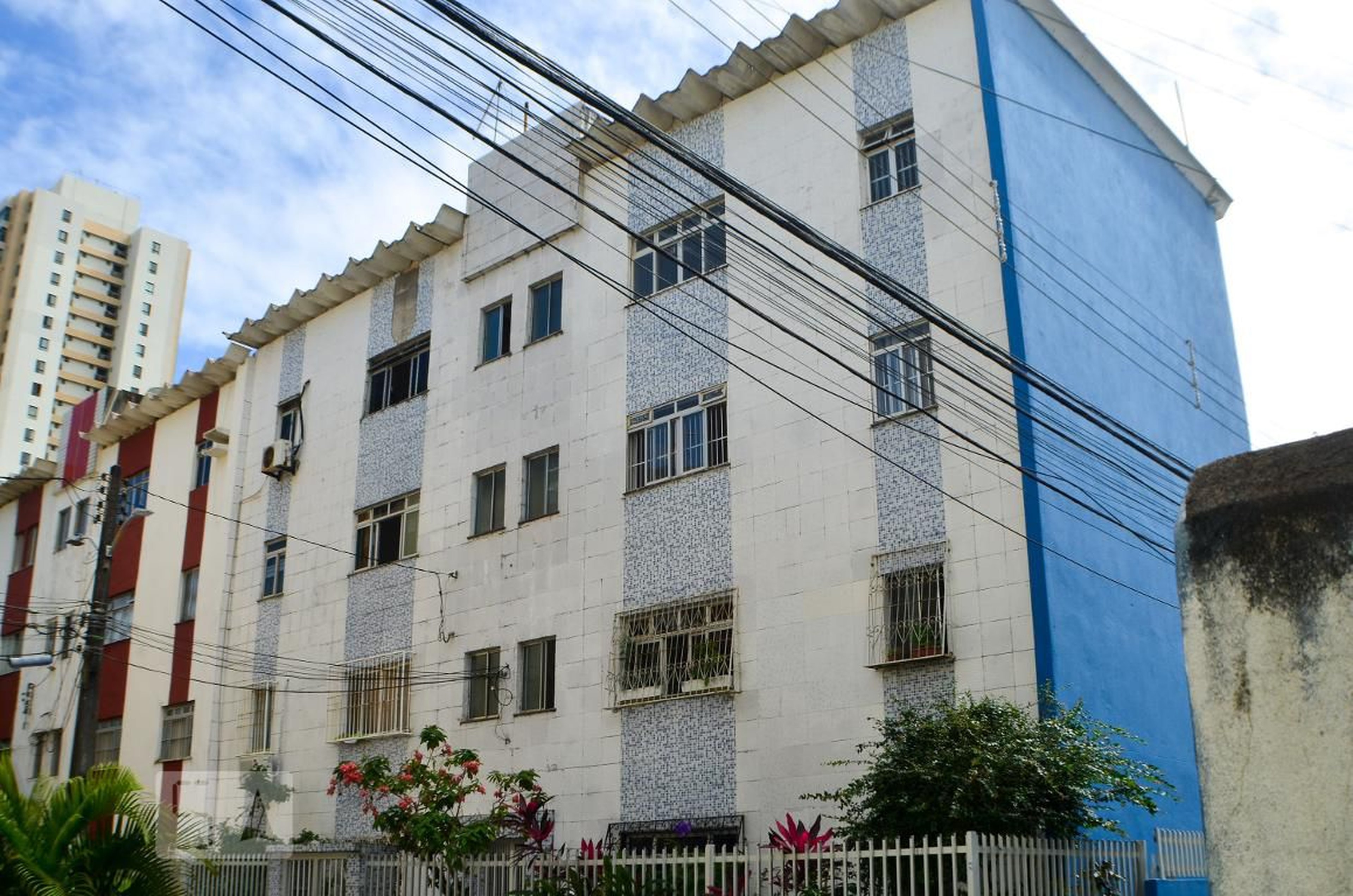 Fachada Condomínio em Rua Jayme Sapolnik, 58