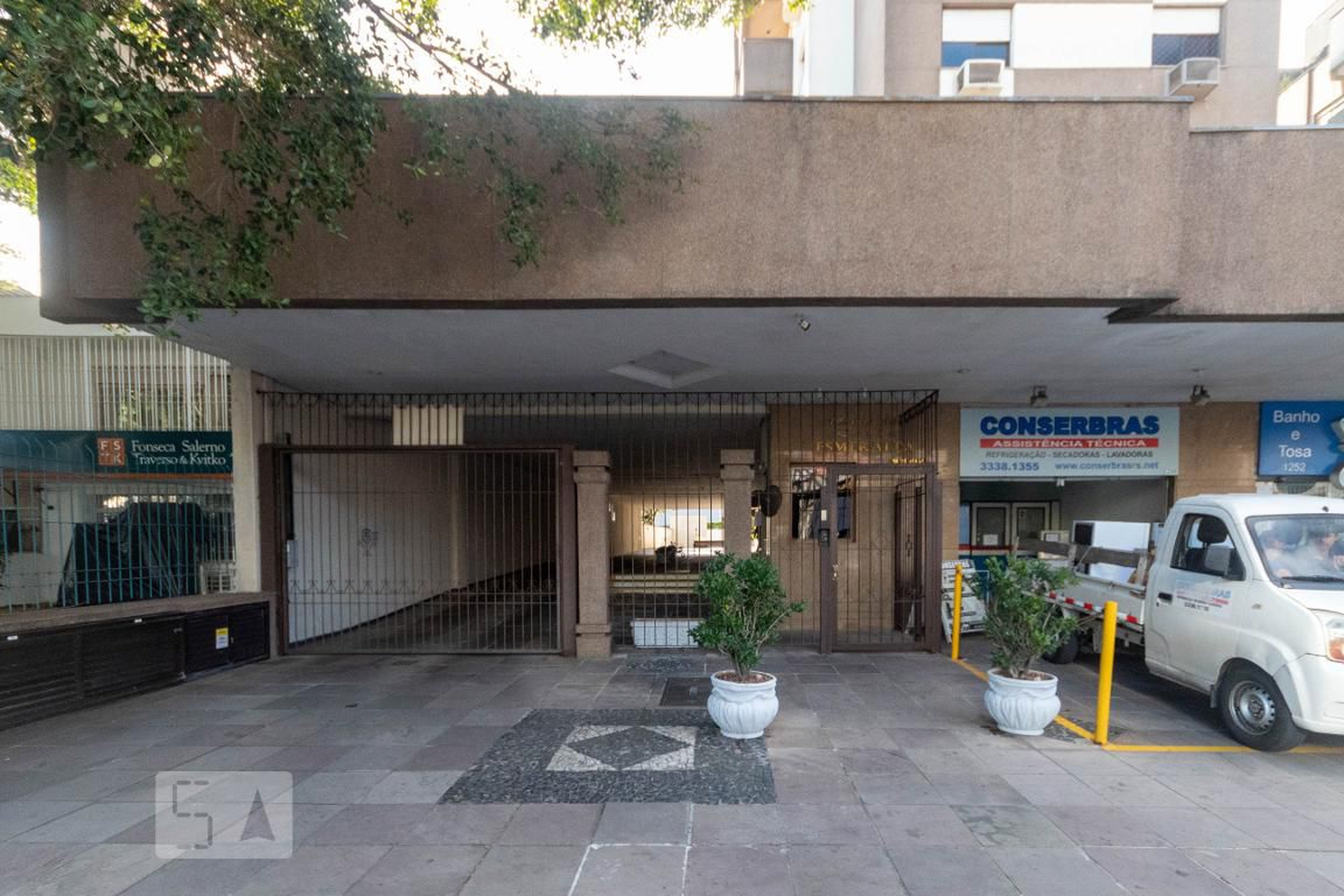 Fachada do Condomínio Residencial Costa Esmeralda