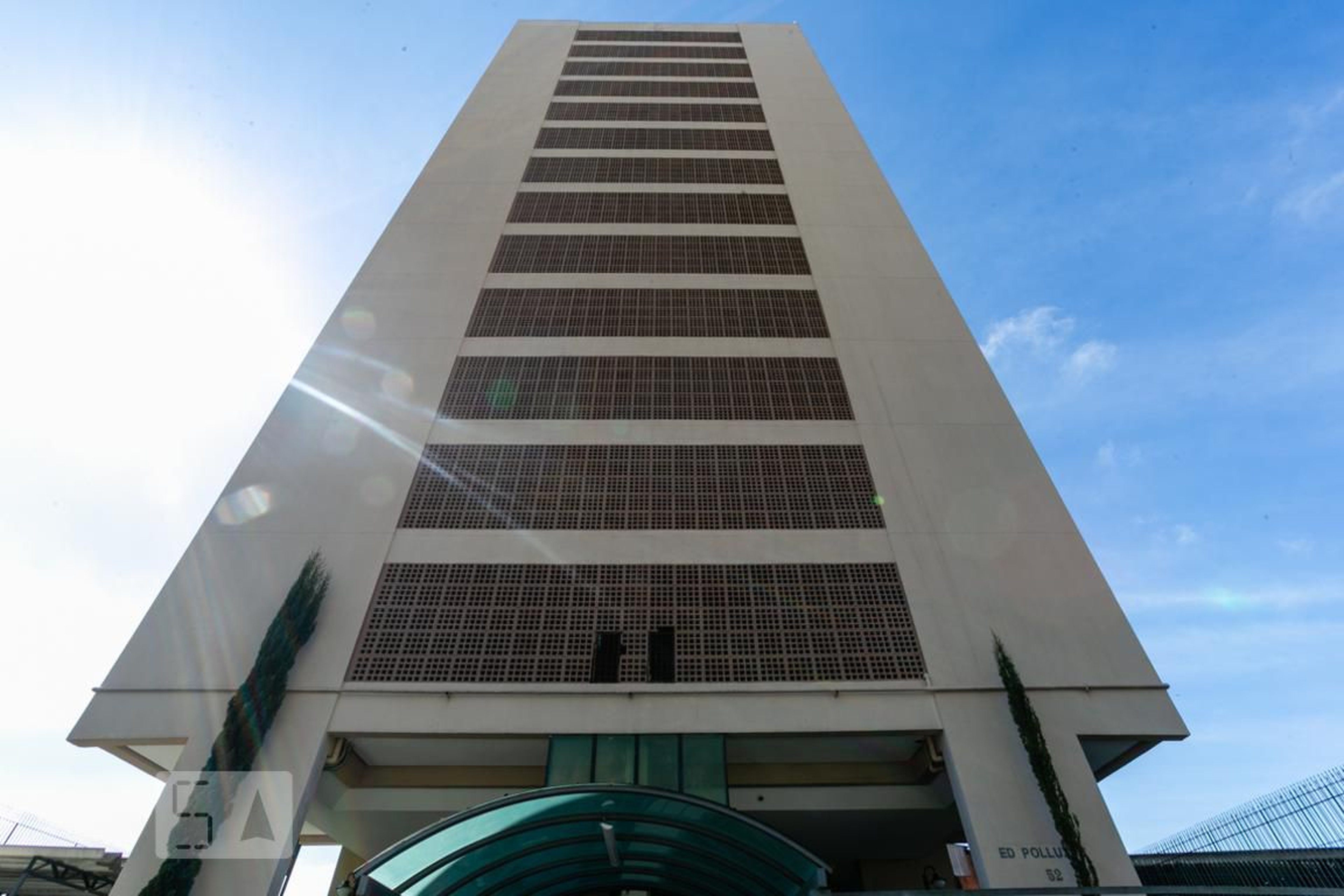 Fachada do prédio Condomínio Pollux II