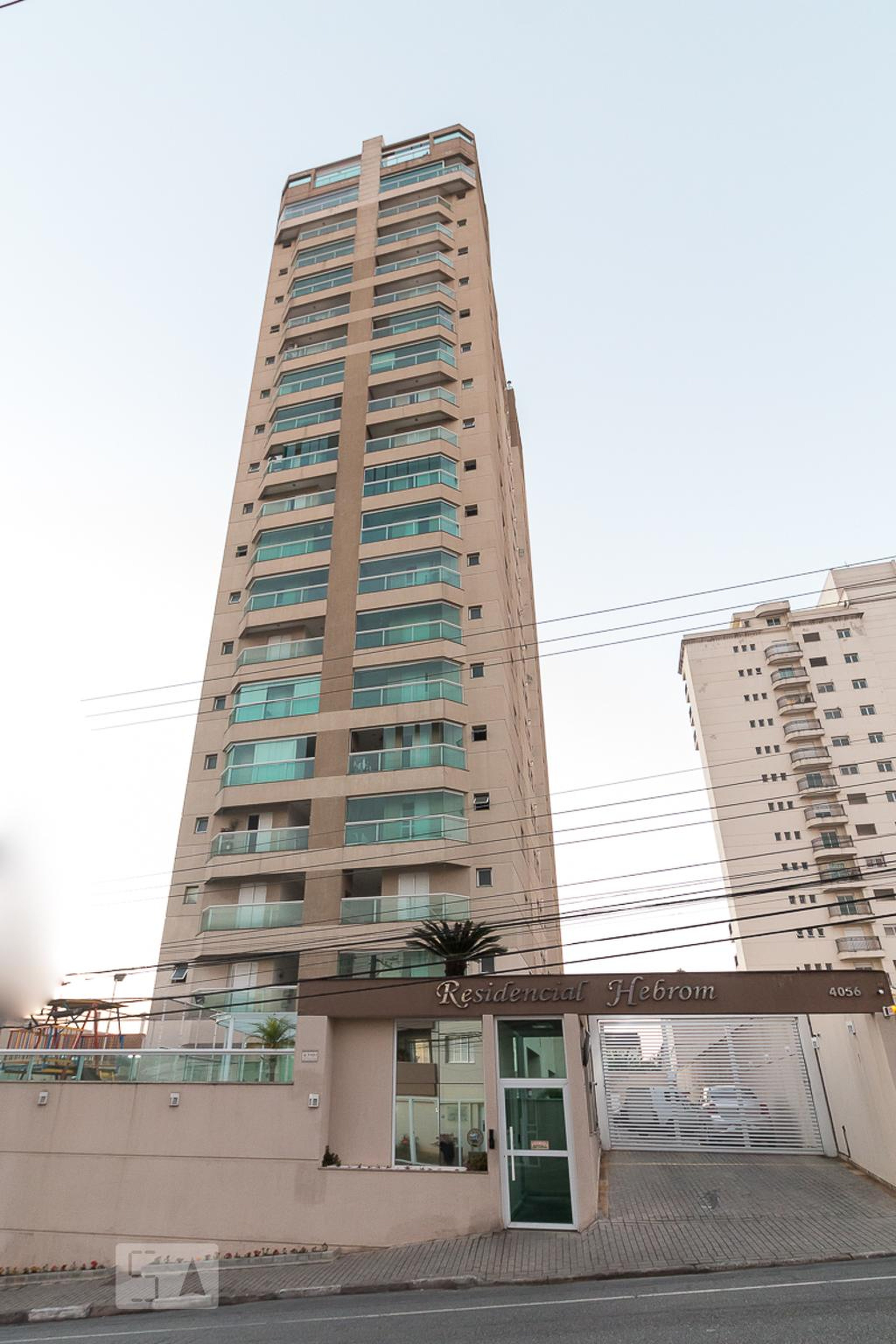 Fachada do prédio Condomínio Hebrom