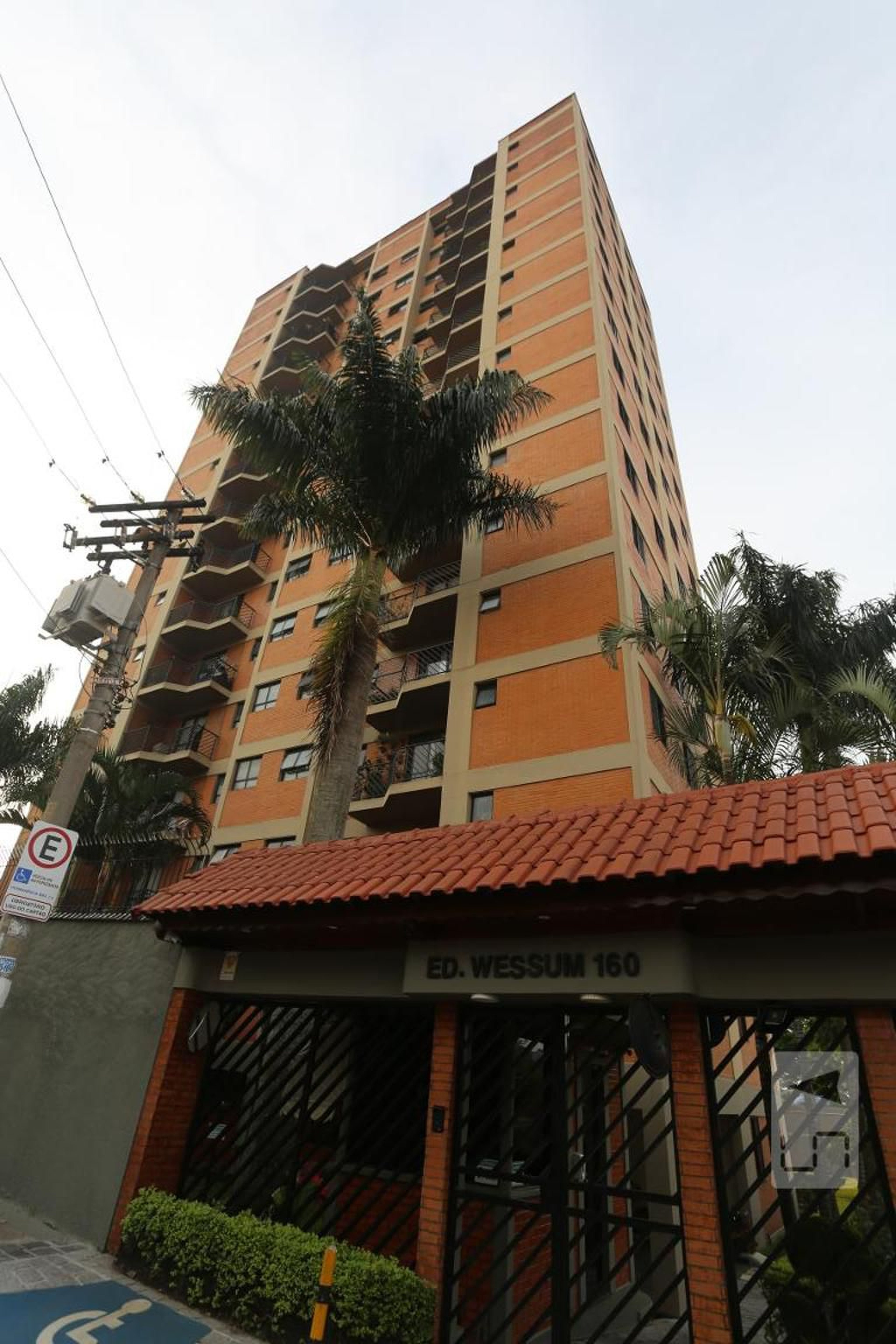 Fachada do Condomínio Condomínio Es. Wessum