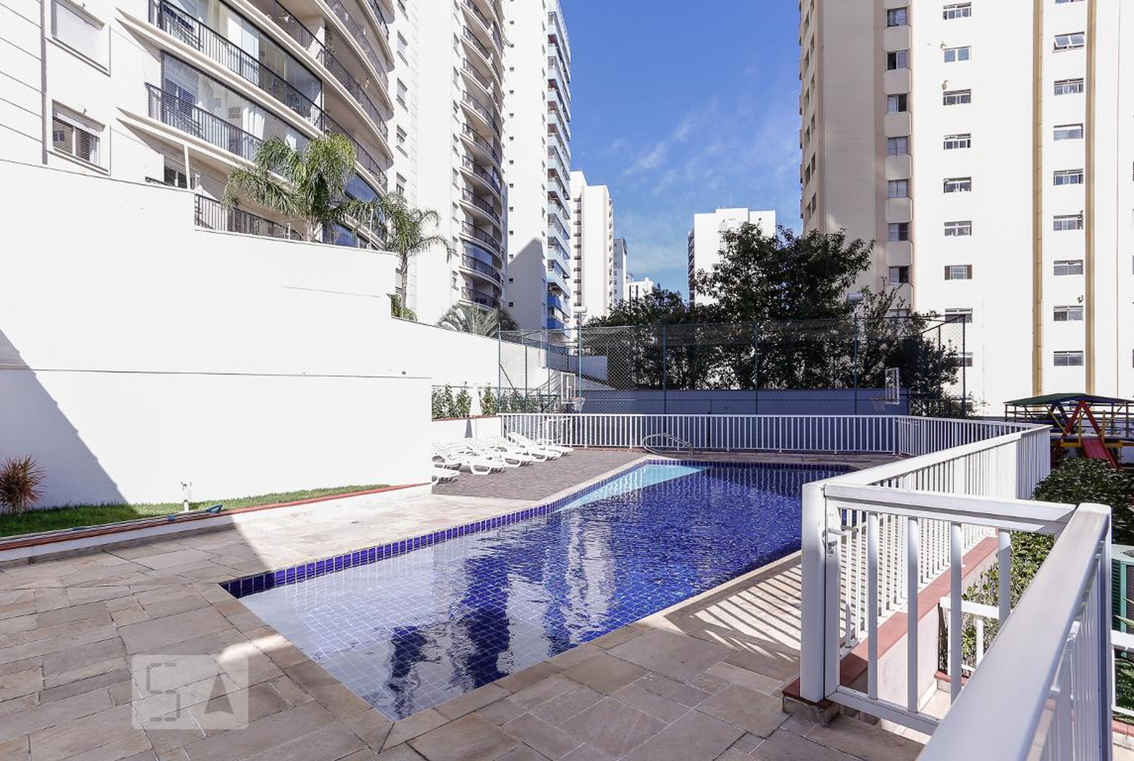 Piscina - Tower Hills Residence