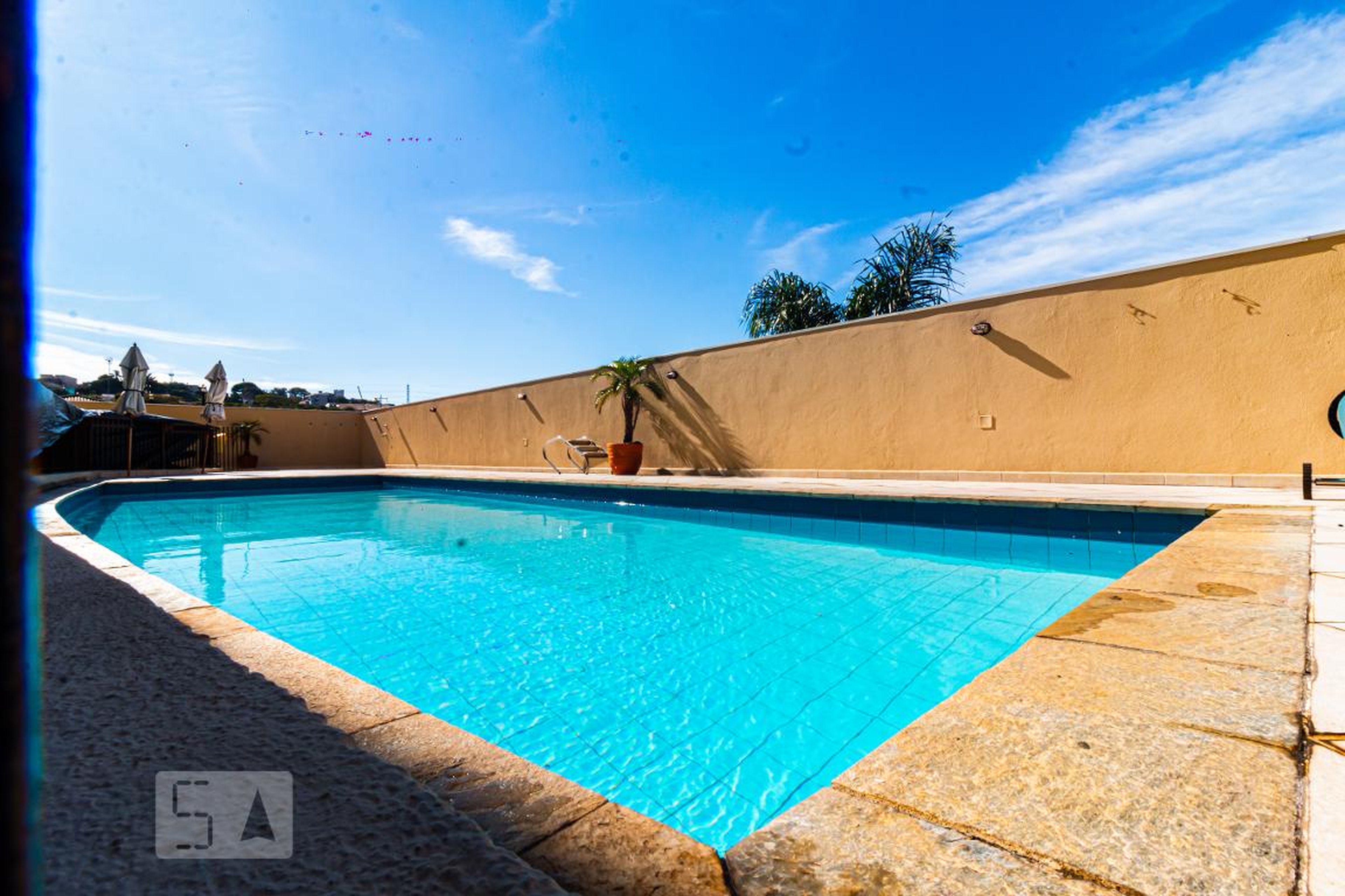 Piscina - Edifício Solar das Hortênsias
