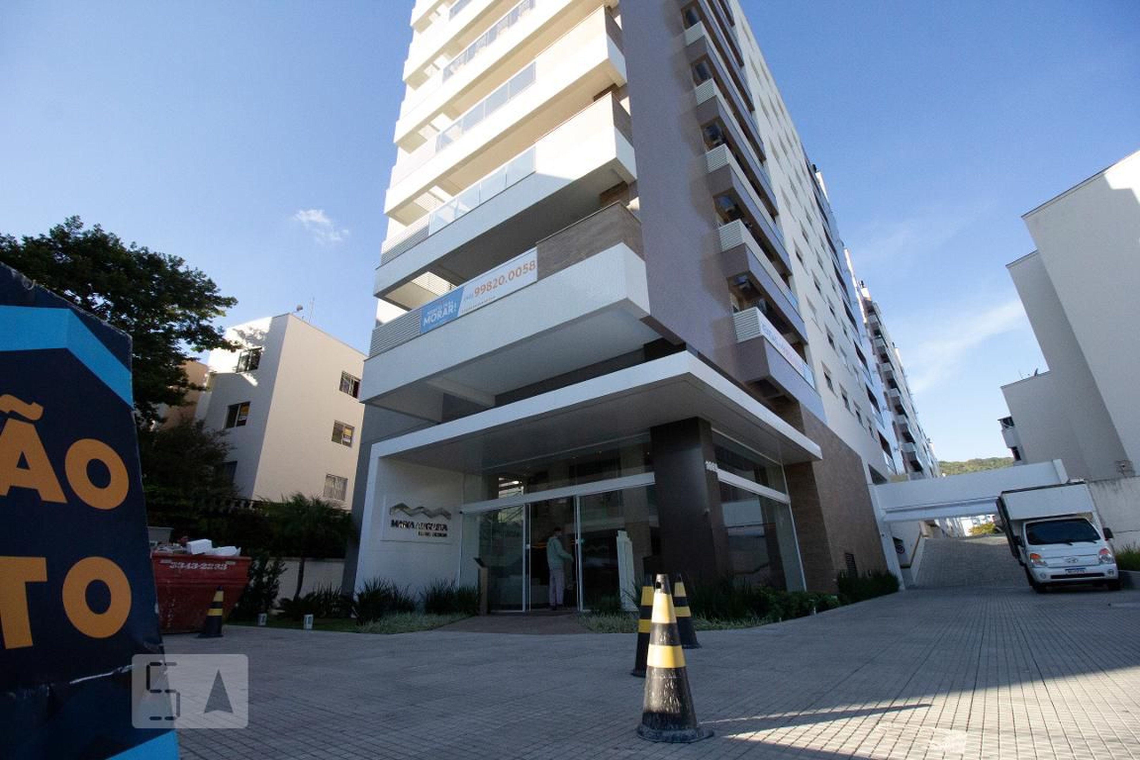 Fachada do prédio Condomínio Maria Augusta Home + Design - Itacorubi