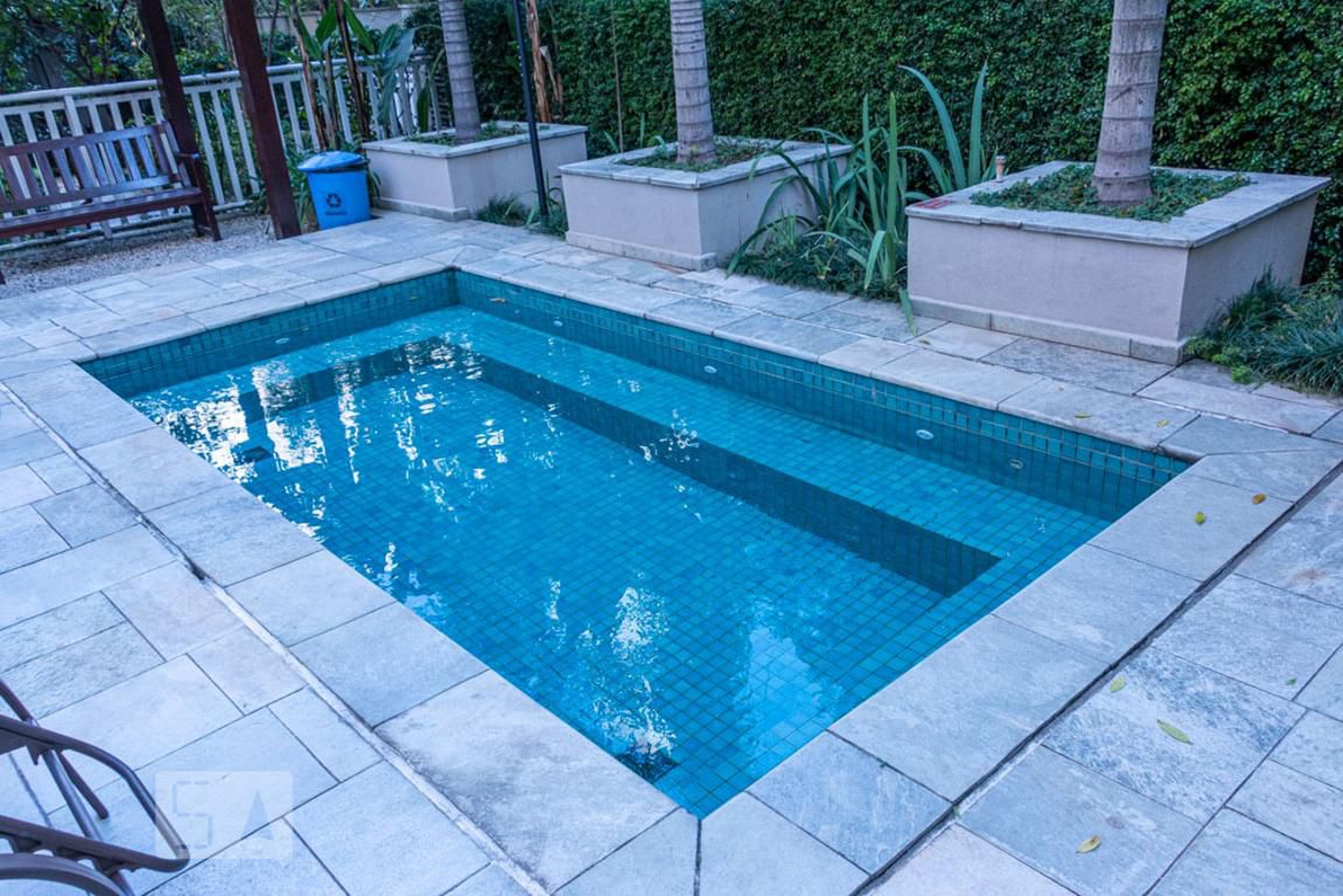 Piscina infantil - Edifício Le Locle